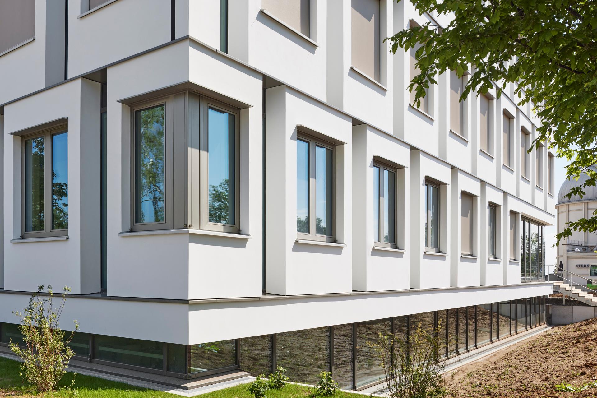 Annex to house research, practices and human genetics laboratories - image 3