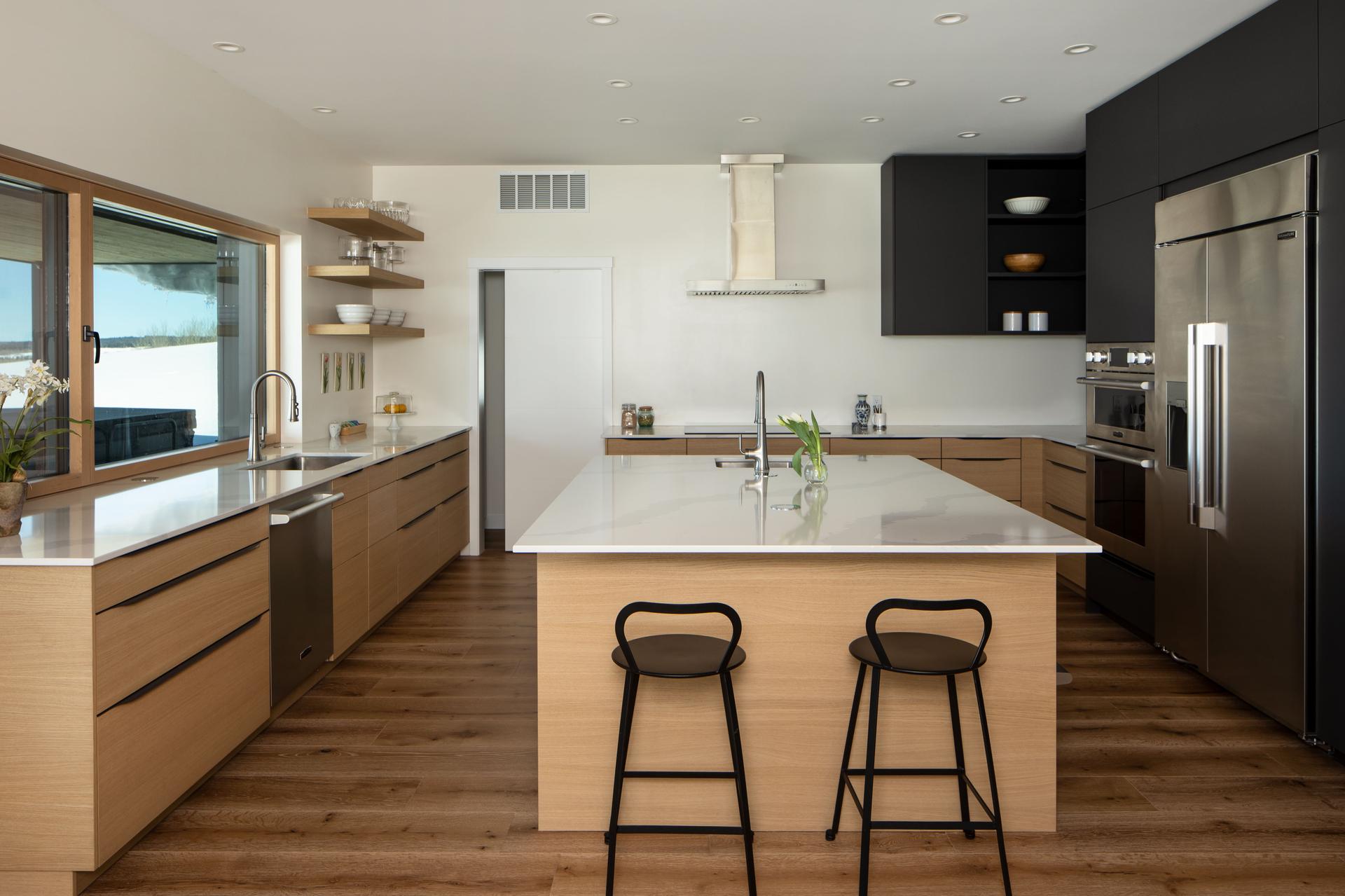 Meadow House - image 10