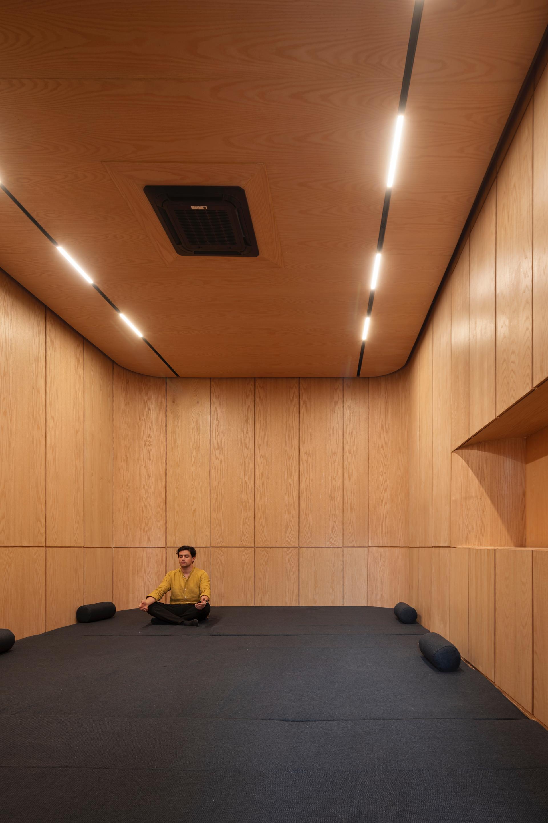 GO HQ - image 12