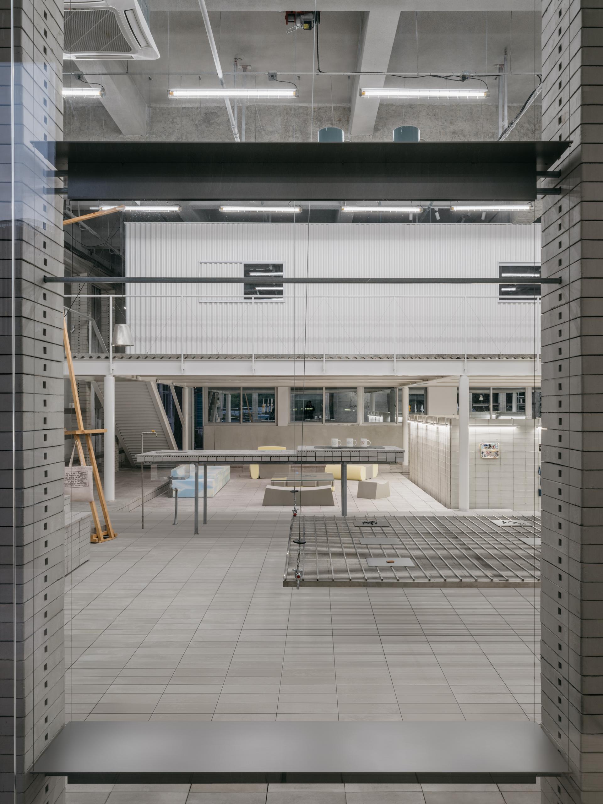HumCustom Factory Exhibition Hall - image 5
