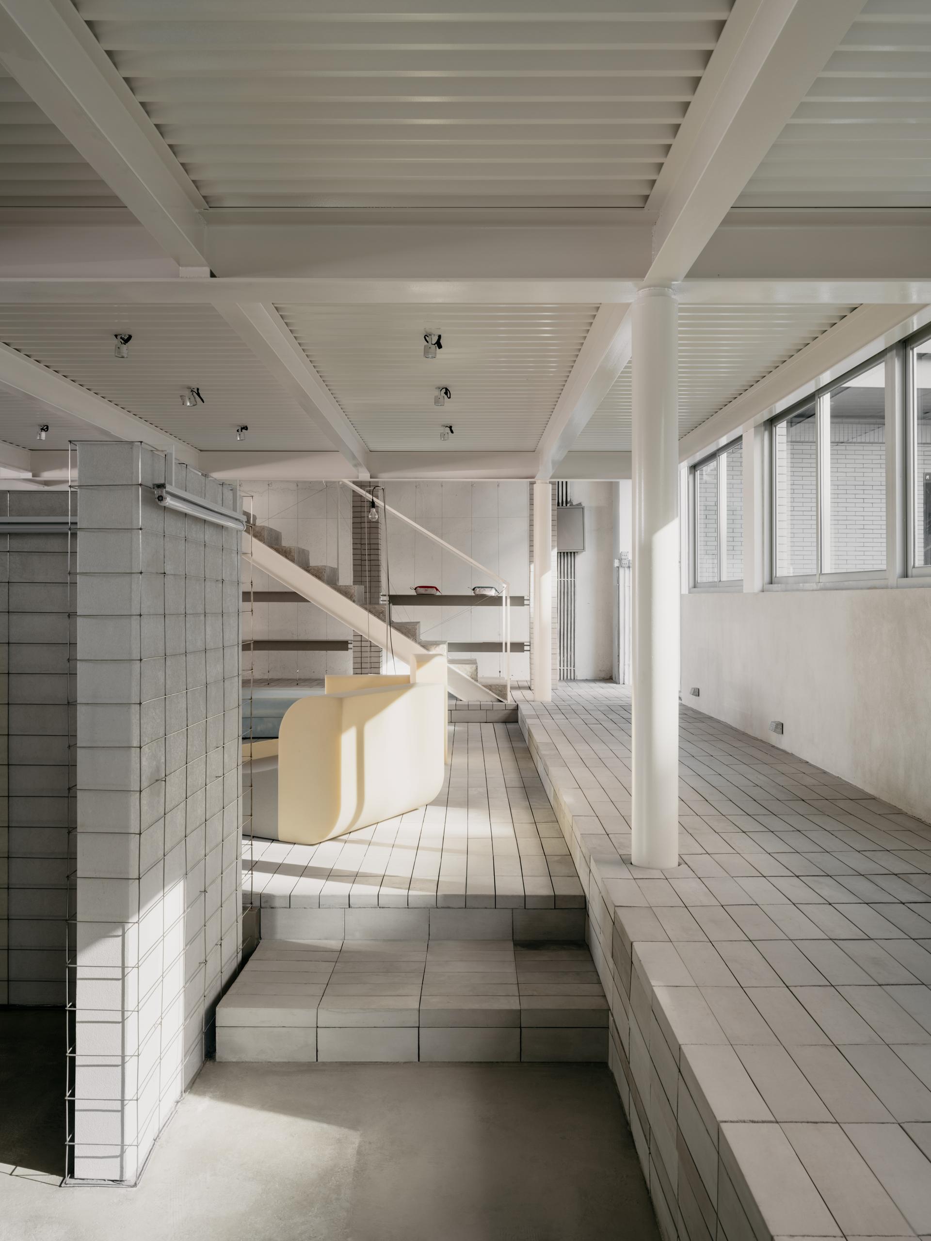 HumCustom Factory Exhibition Hall - image 10