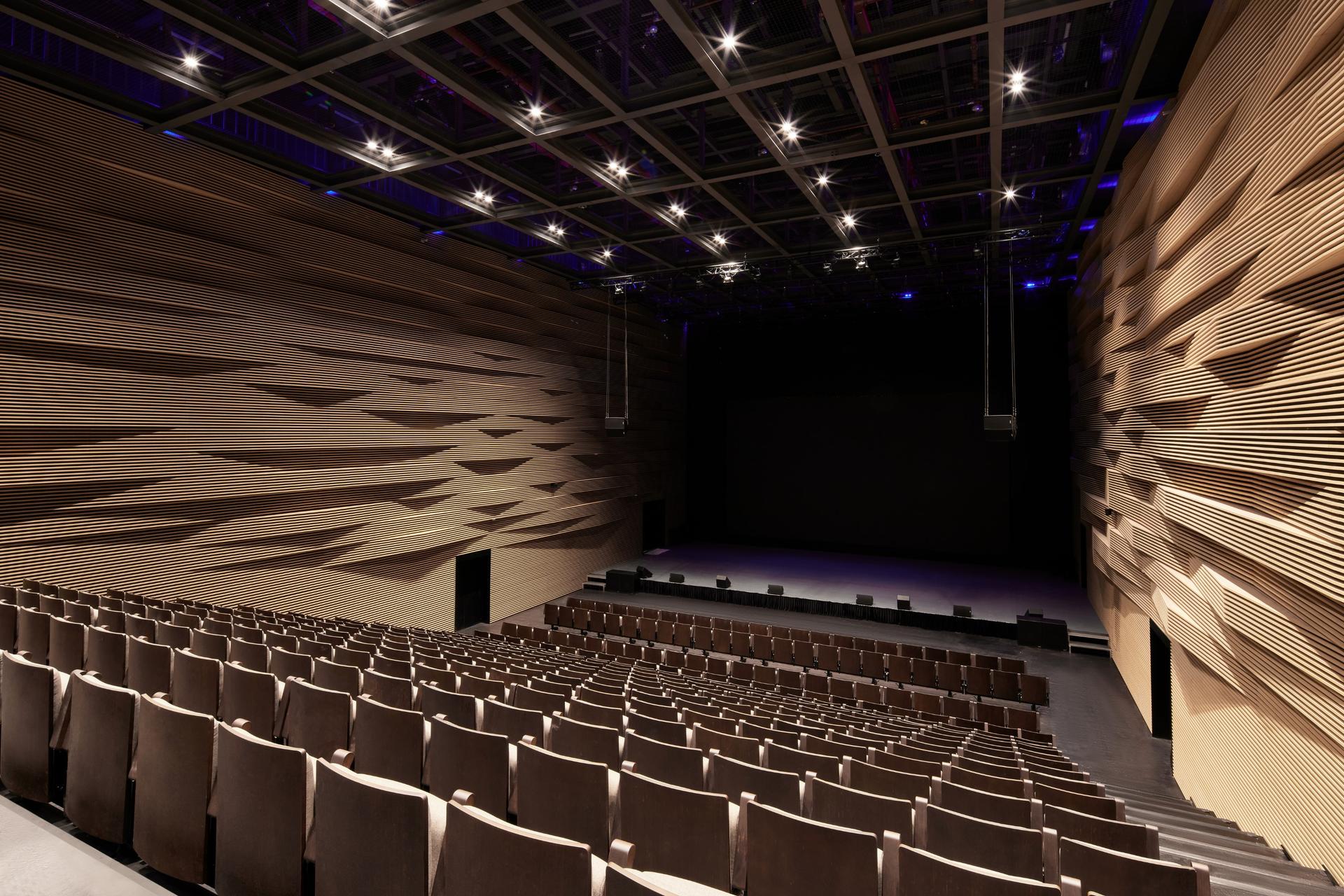 Nanchang Grand Theatre - image 14