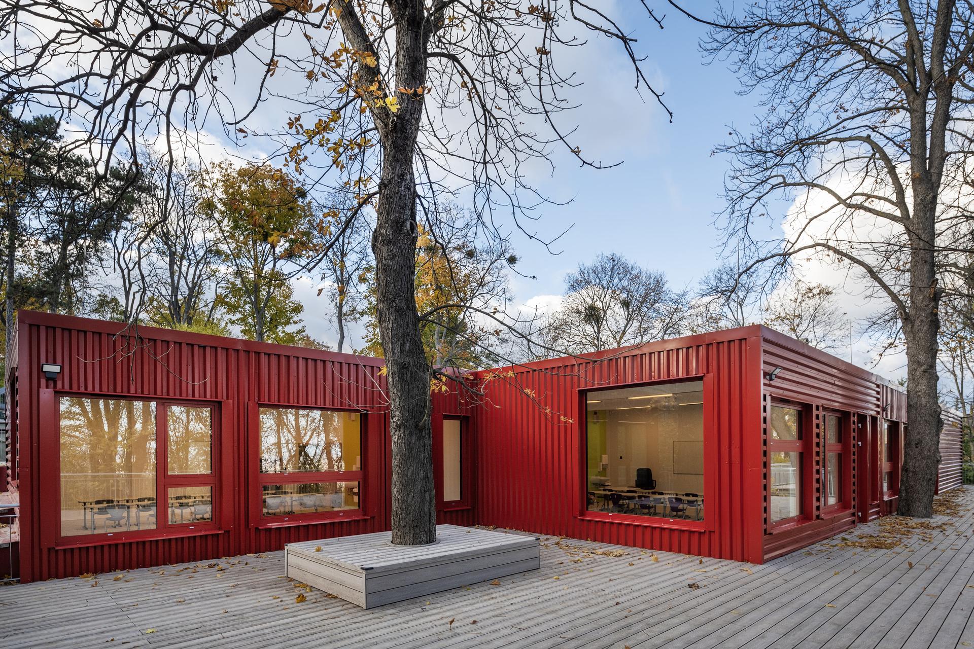 Container into Classroom - German School of Budapest - image 4