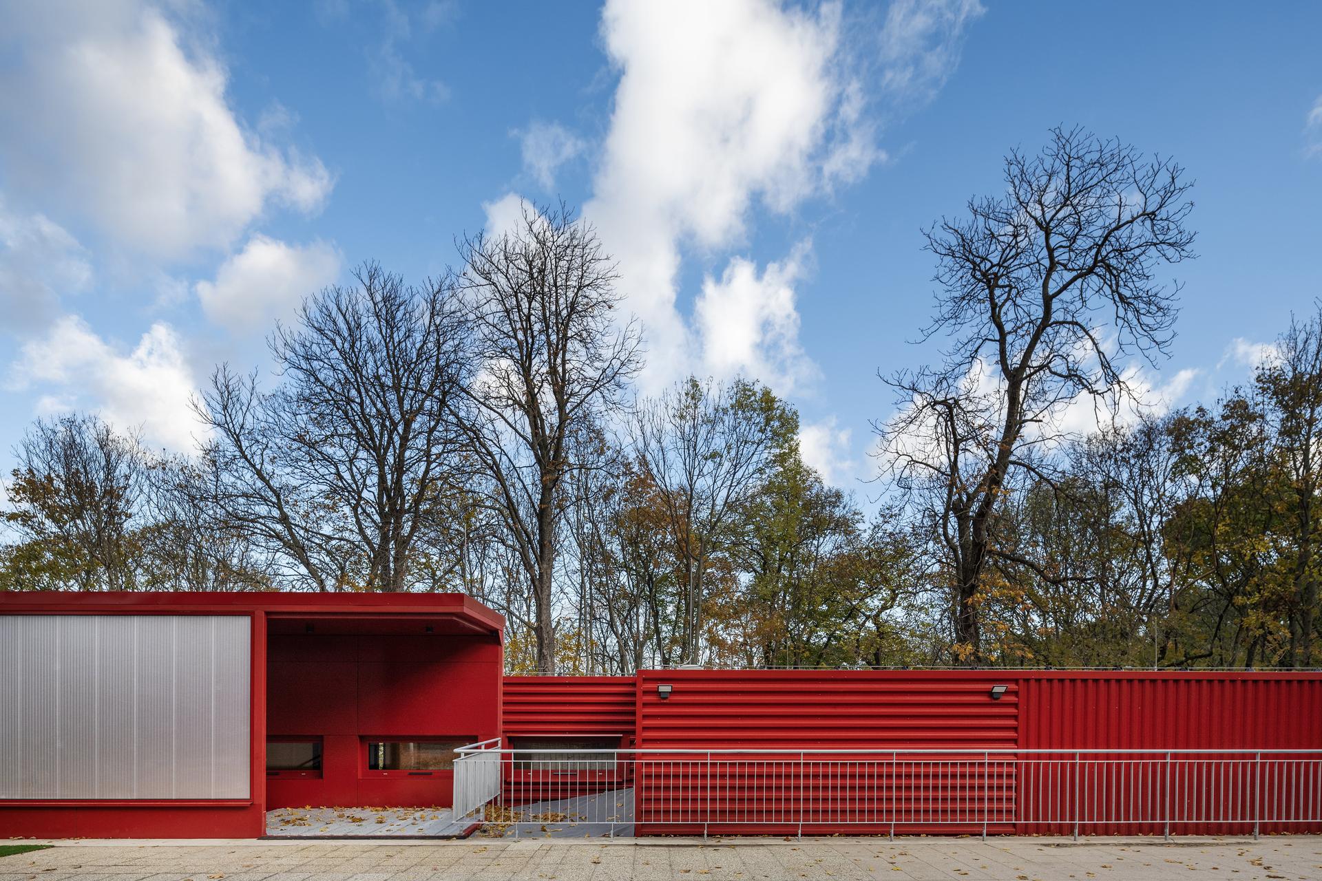 Container into Classroom - German School of Budapest - image 7