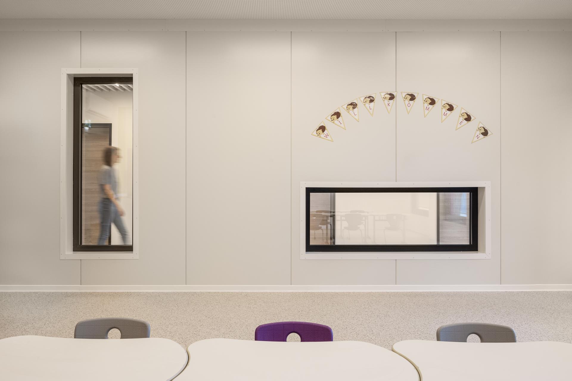 Container into Classroom - German School of Budapest - image 16