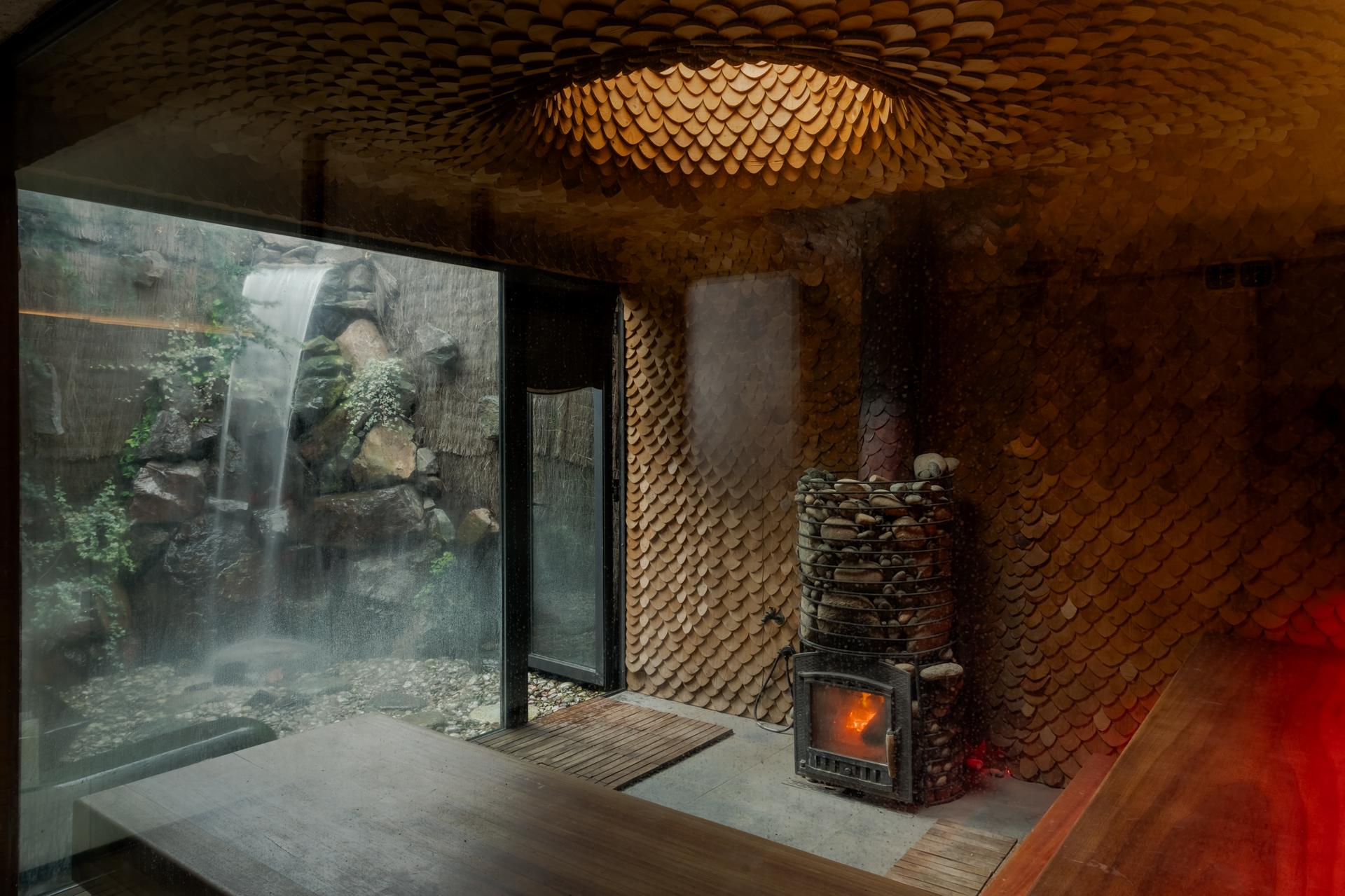 Woloshyn Bathhouse - image 3
