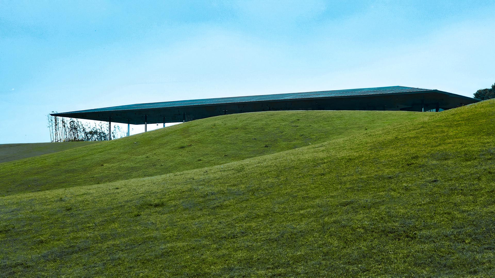 "The Indigo" Driving Range - image 3