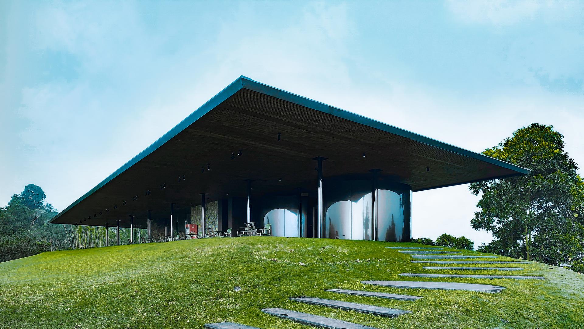 "The Indigo" Driving Range - image 5
