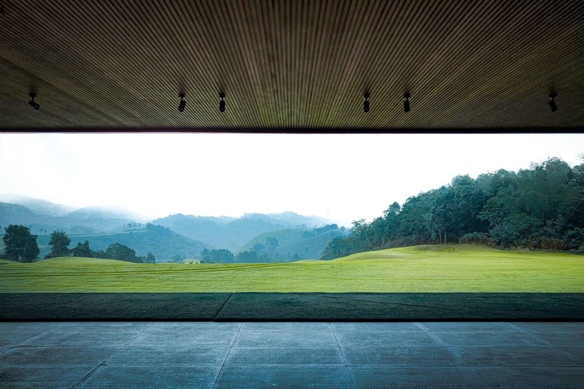 "The Indigo" Driving Range - image 10