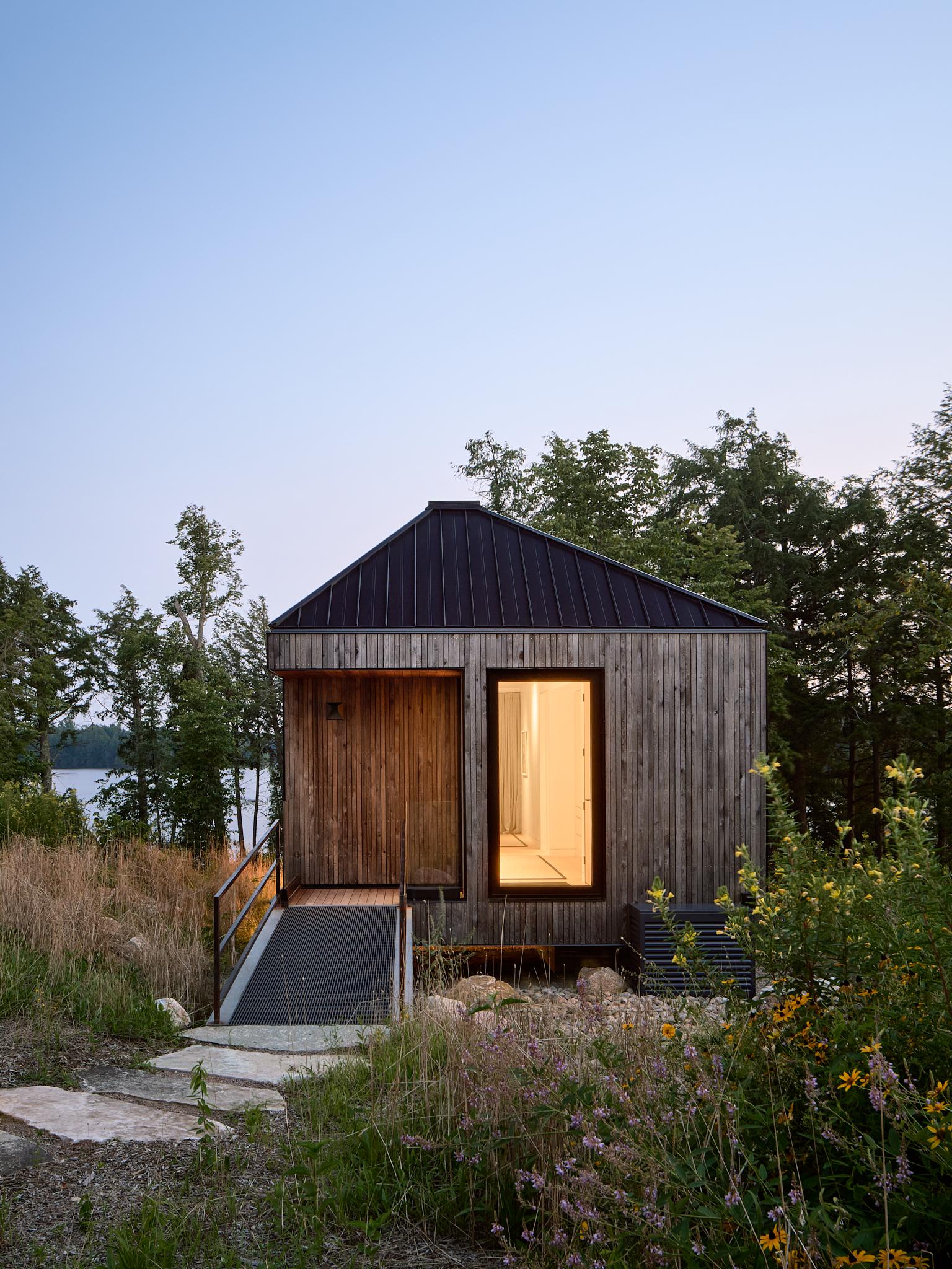 Armstrong Cottage - image 4