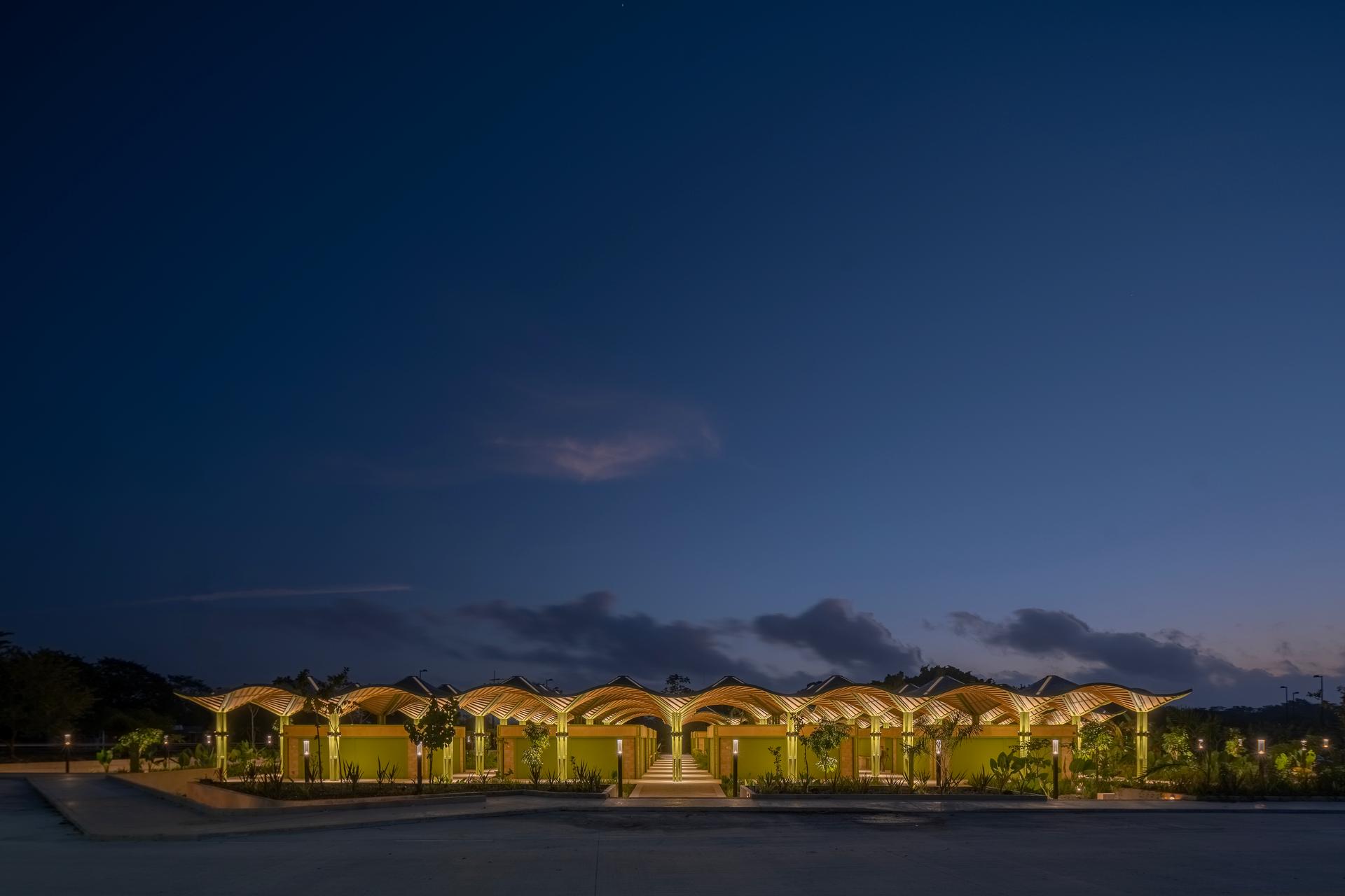 Mercado Nicolas Bravo - image 2