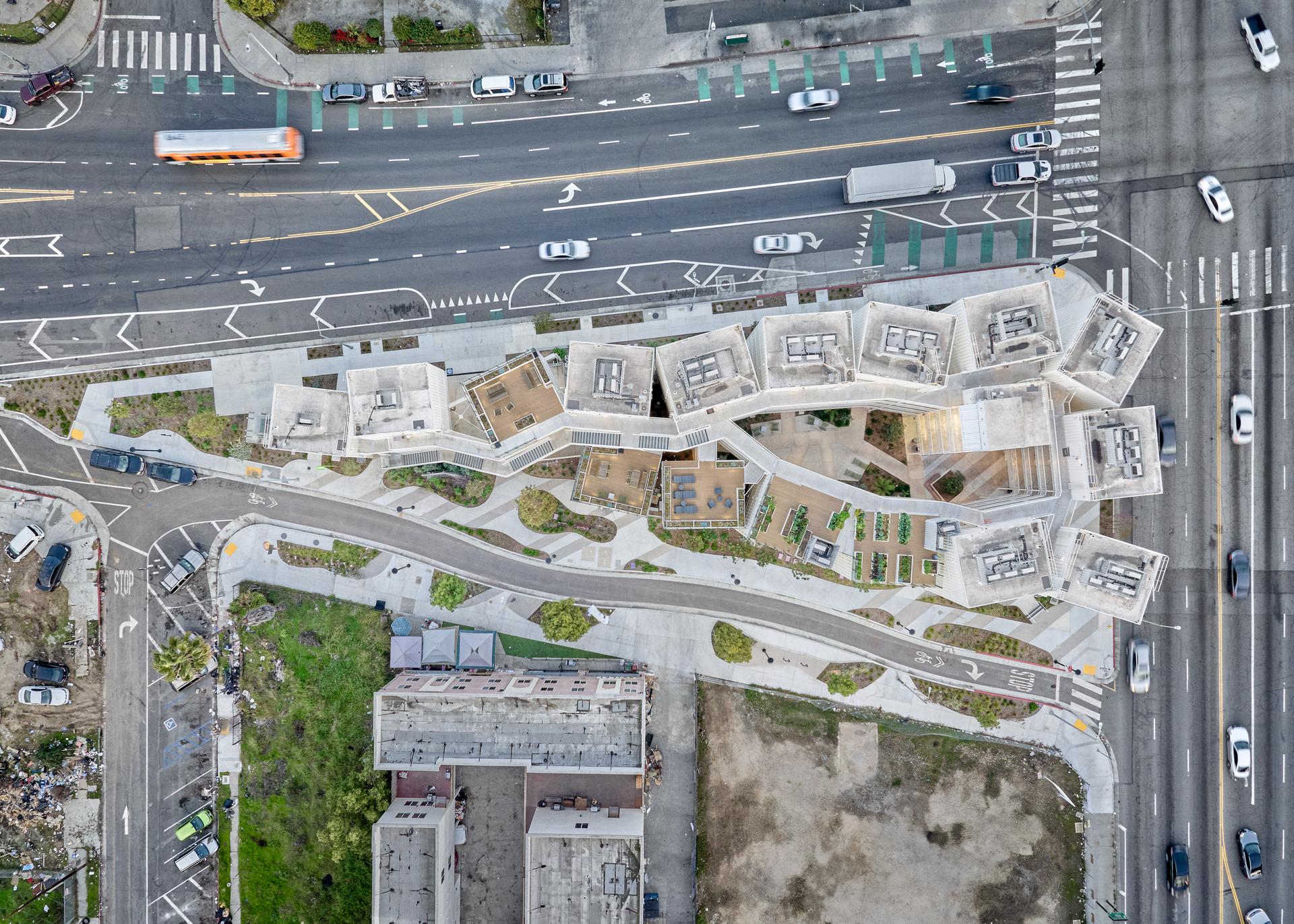 Isla Intersections Supportive Housing and Paseo