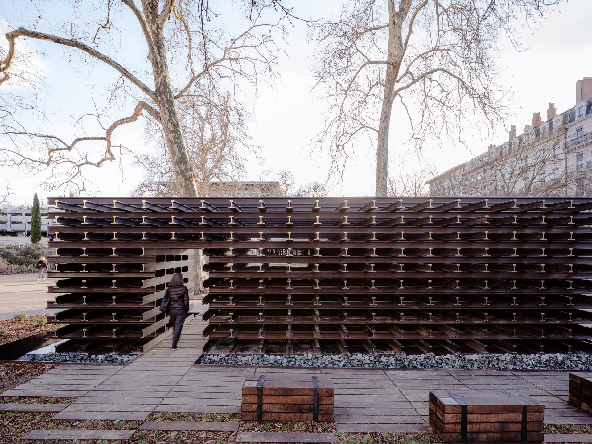 Rails of memory - image 8