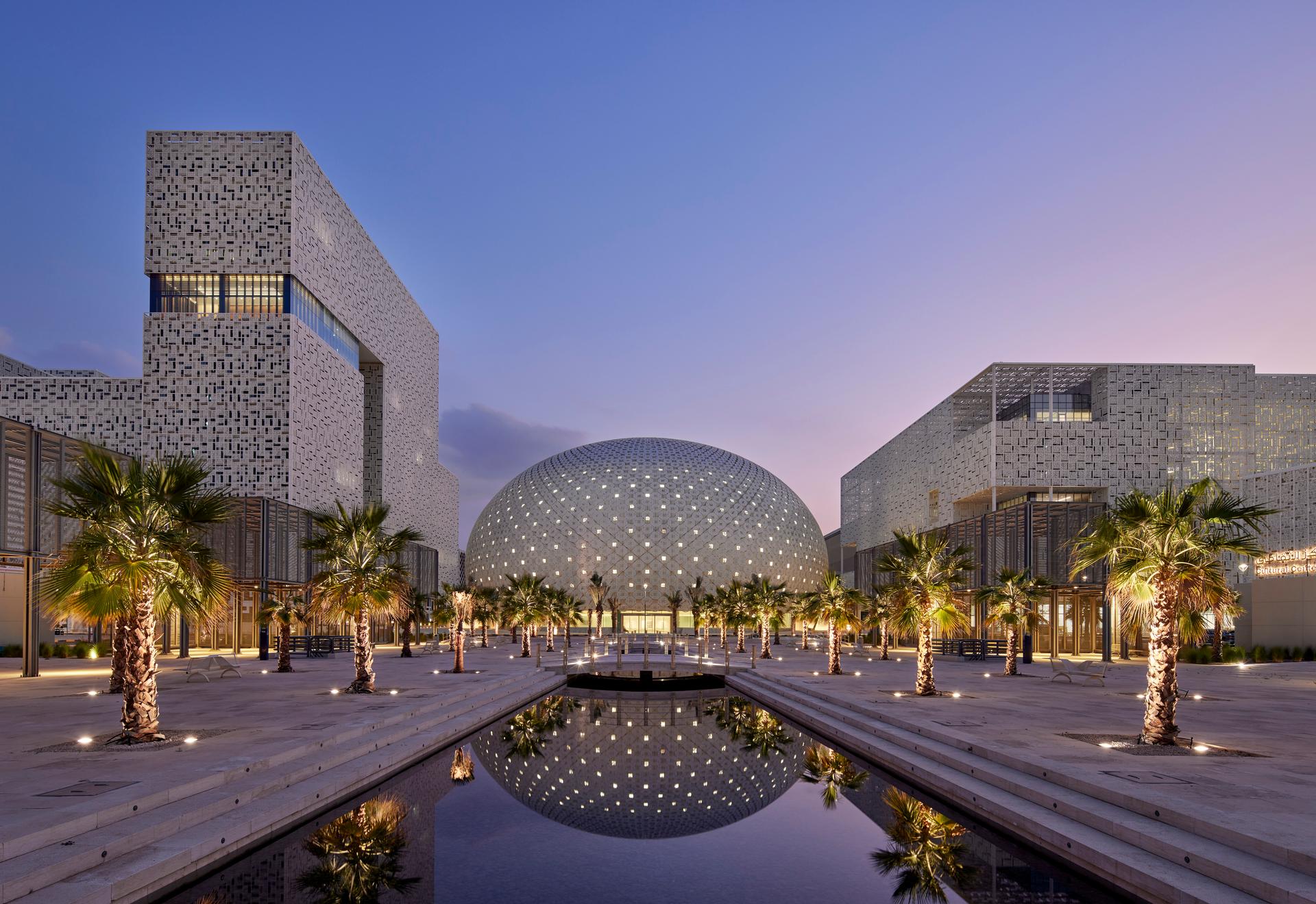 Kuwait University's Convocation Hall - image 12