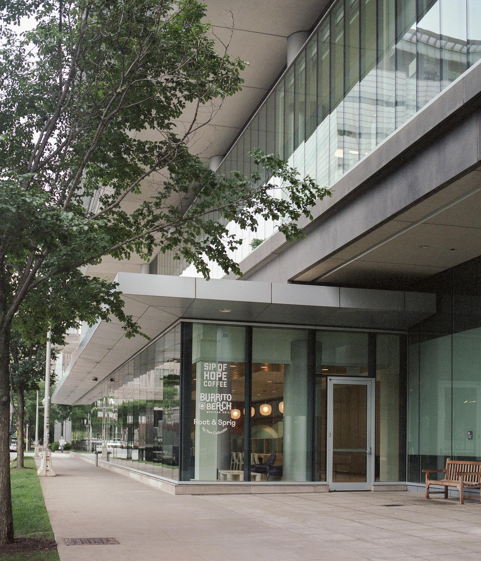 Food Hall at the Center for Care & Discovery - image 3