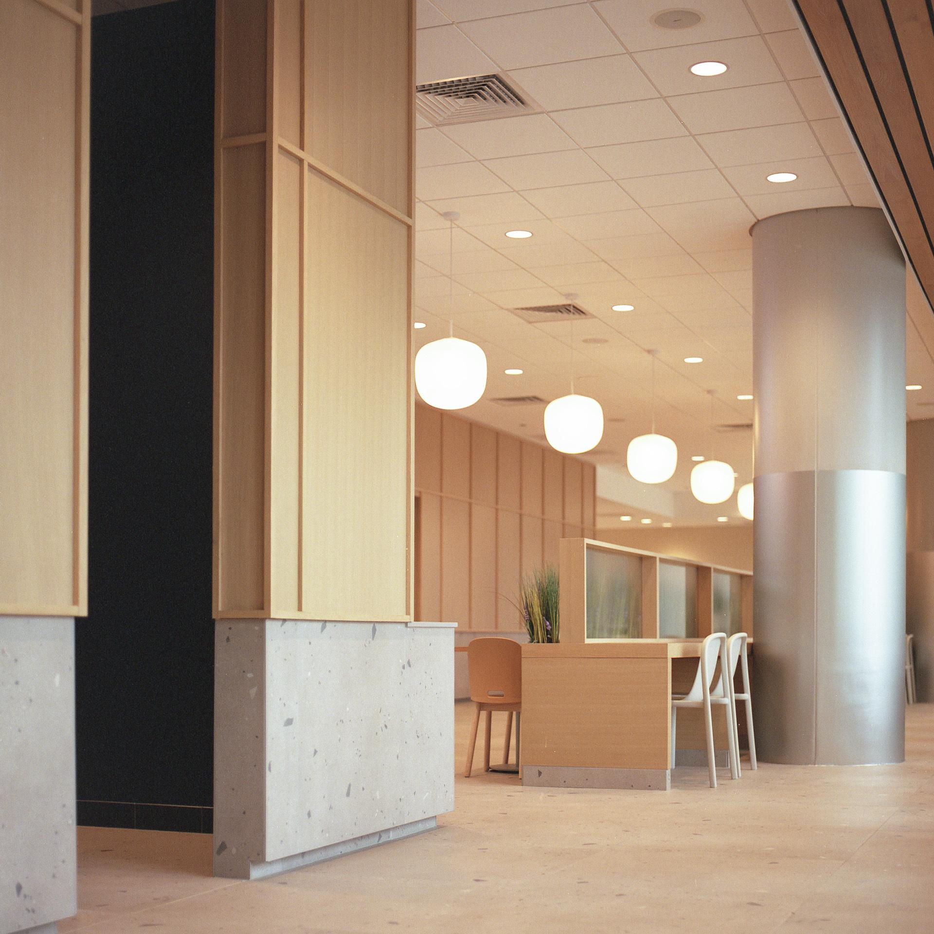 Food Hall at the Center for Care & Discovery - image 5