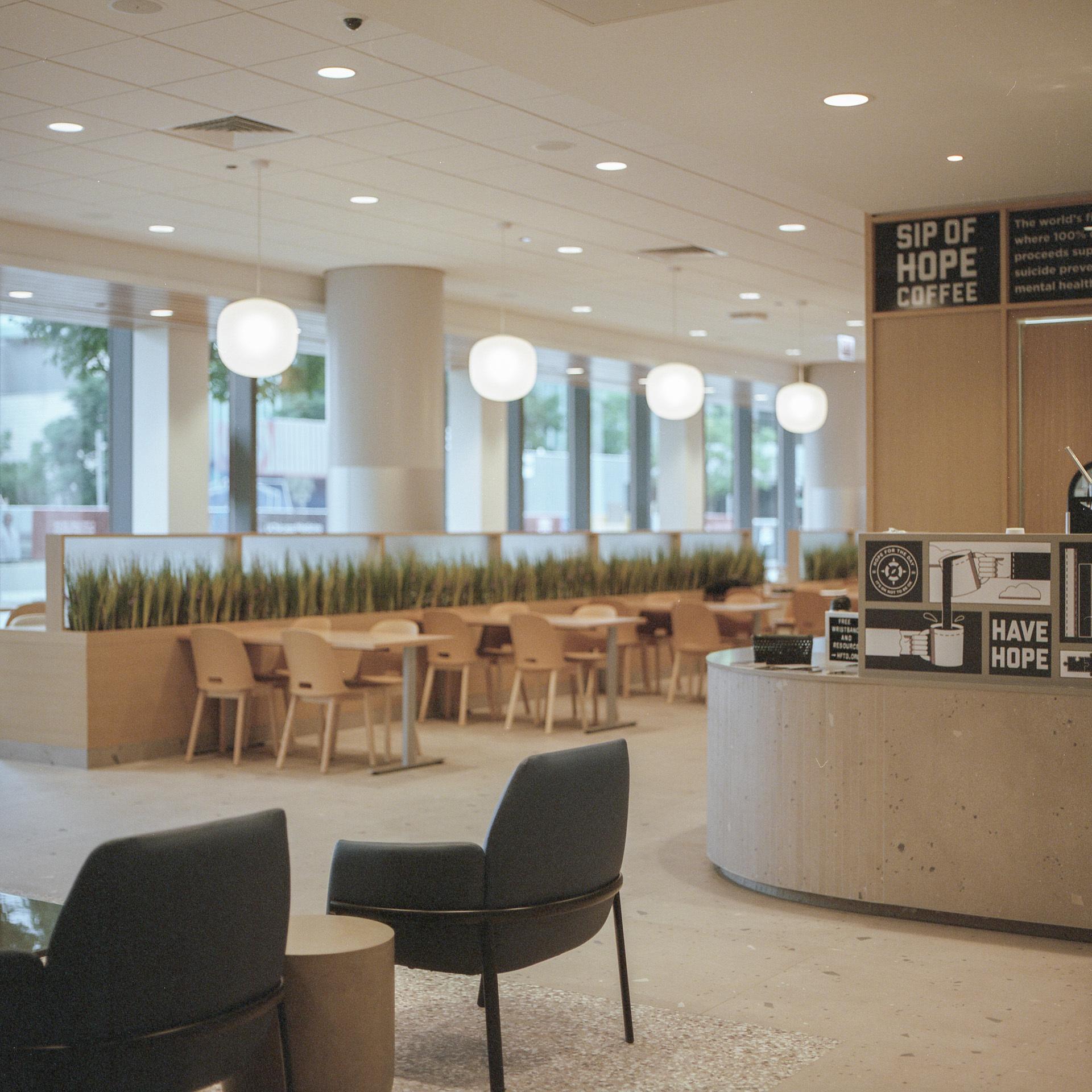Food Hall at the Center for Care & Discovery - image 6