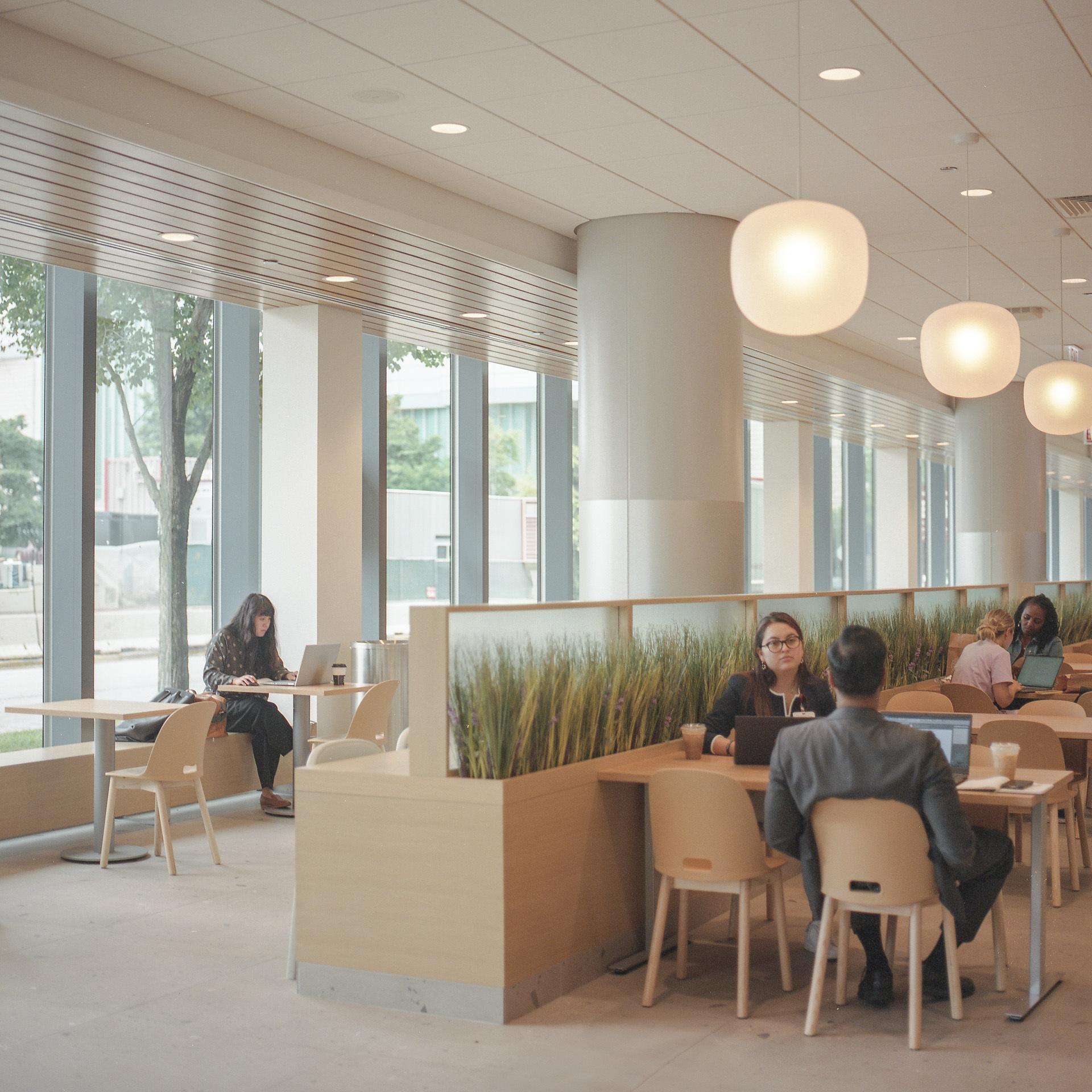 Food Hall at the Center for Care & Discovery - image 8