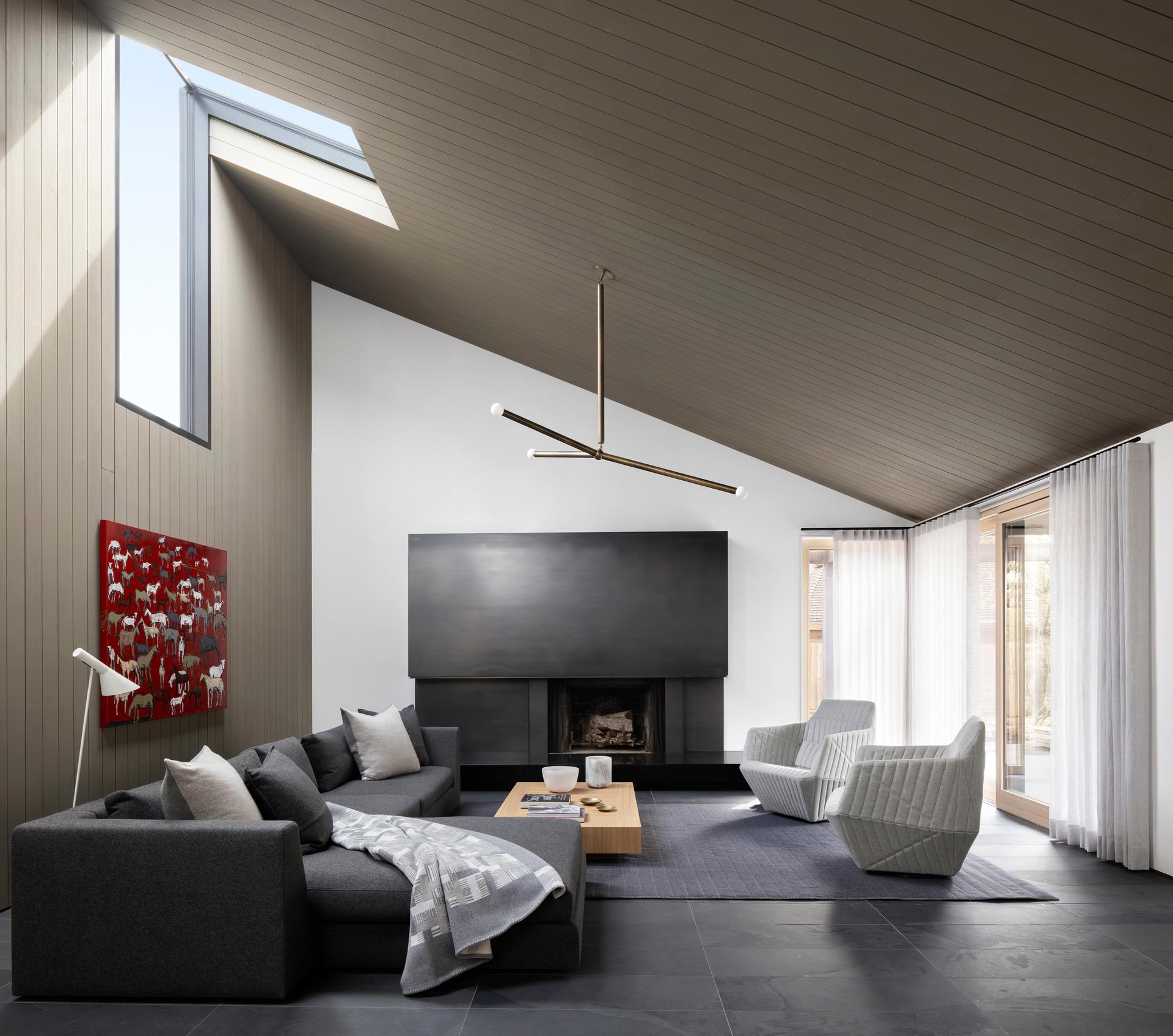 Paddock House - image 10