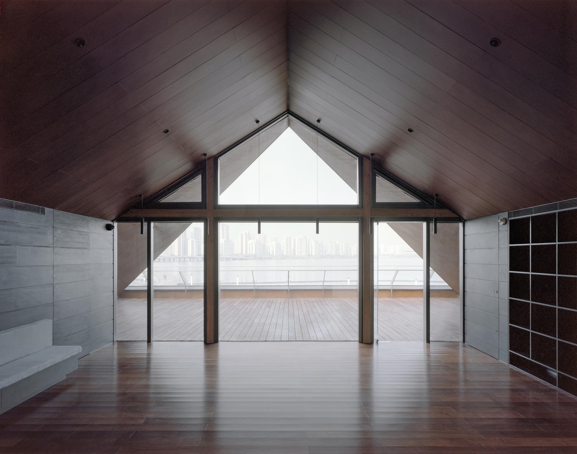 Jinji Lake Pavilion - image 10