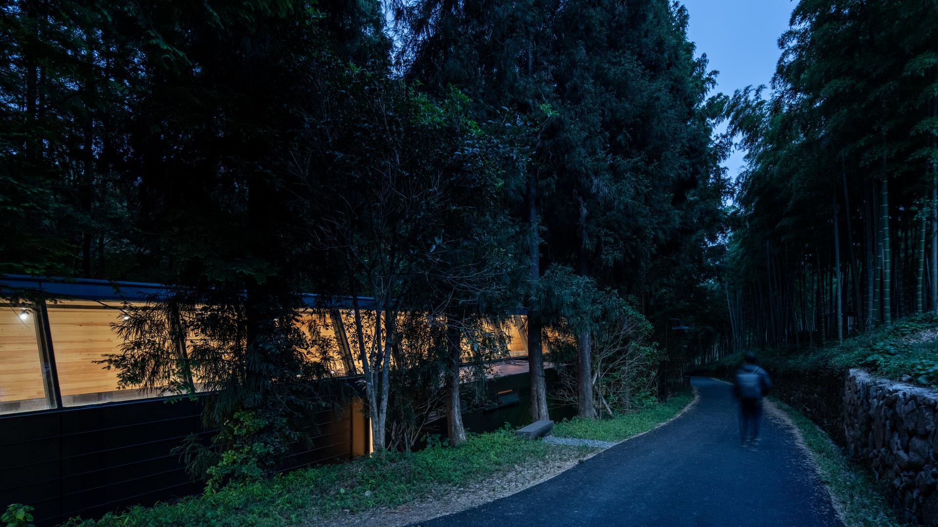 Dongmingshan Senyu Hotel - image 21