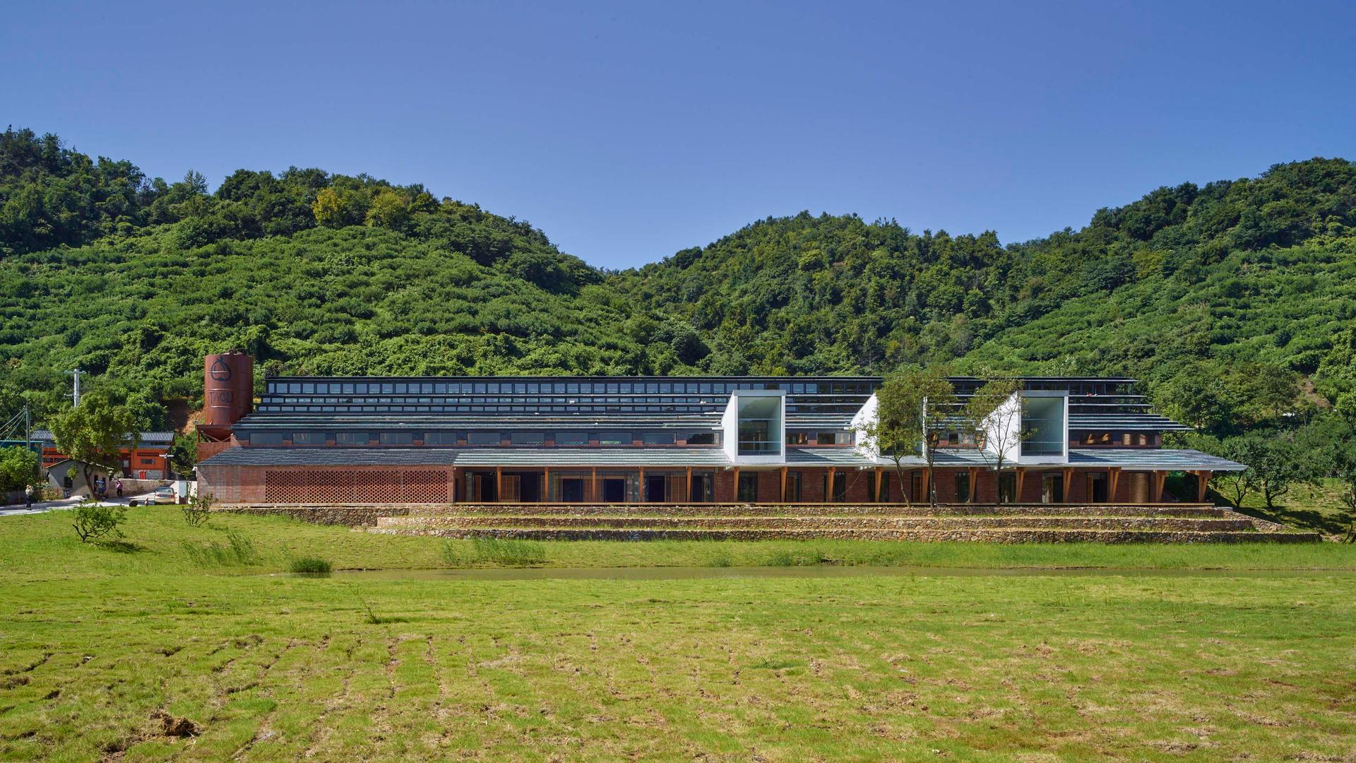Taoli- Zhaoshan Village Center