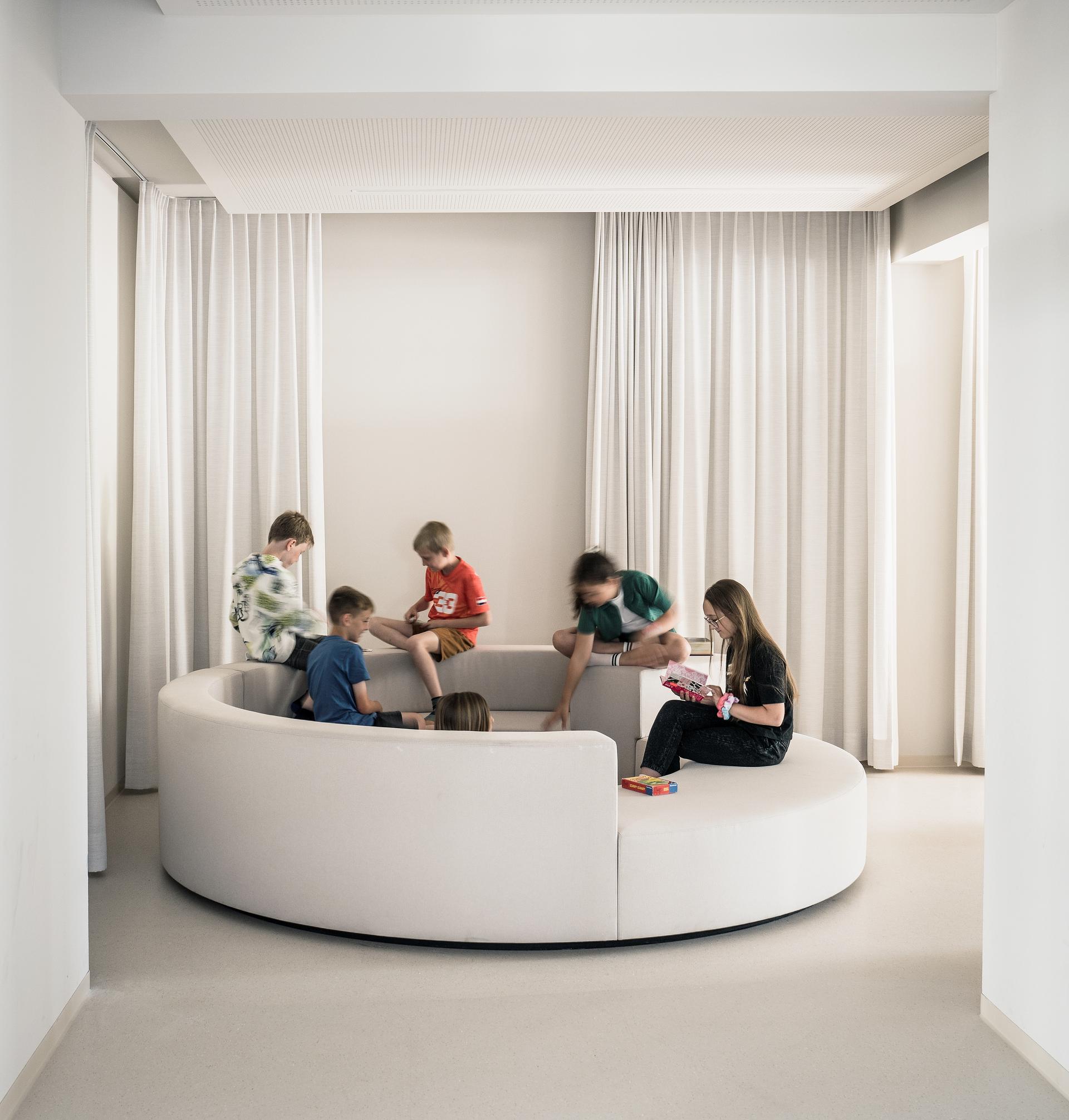 EAT PLAY (D)WELL - Elementary school daycare Montfort - image 4