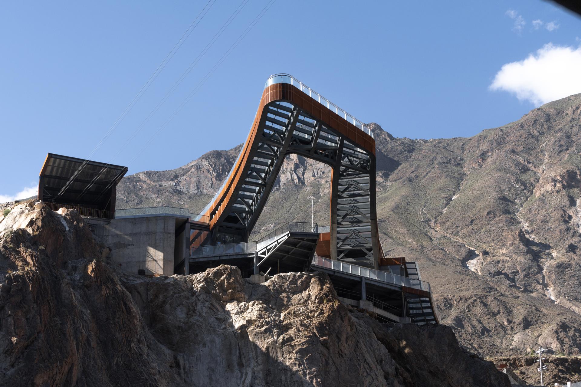 Nujiang River 72 Turns Canyon Scenic Area - image 9