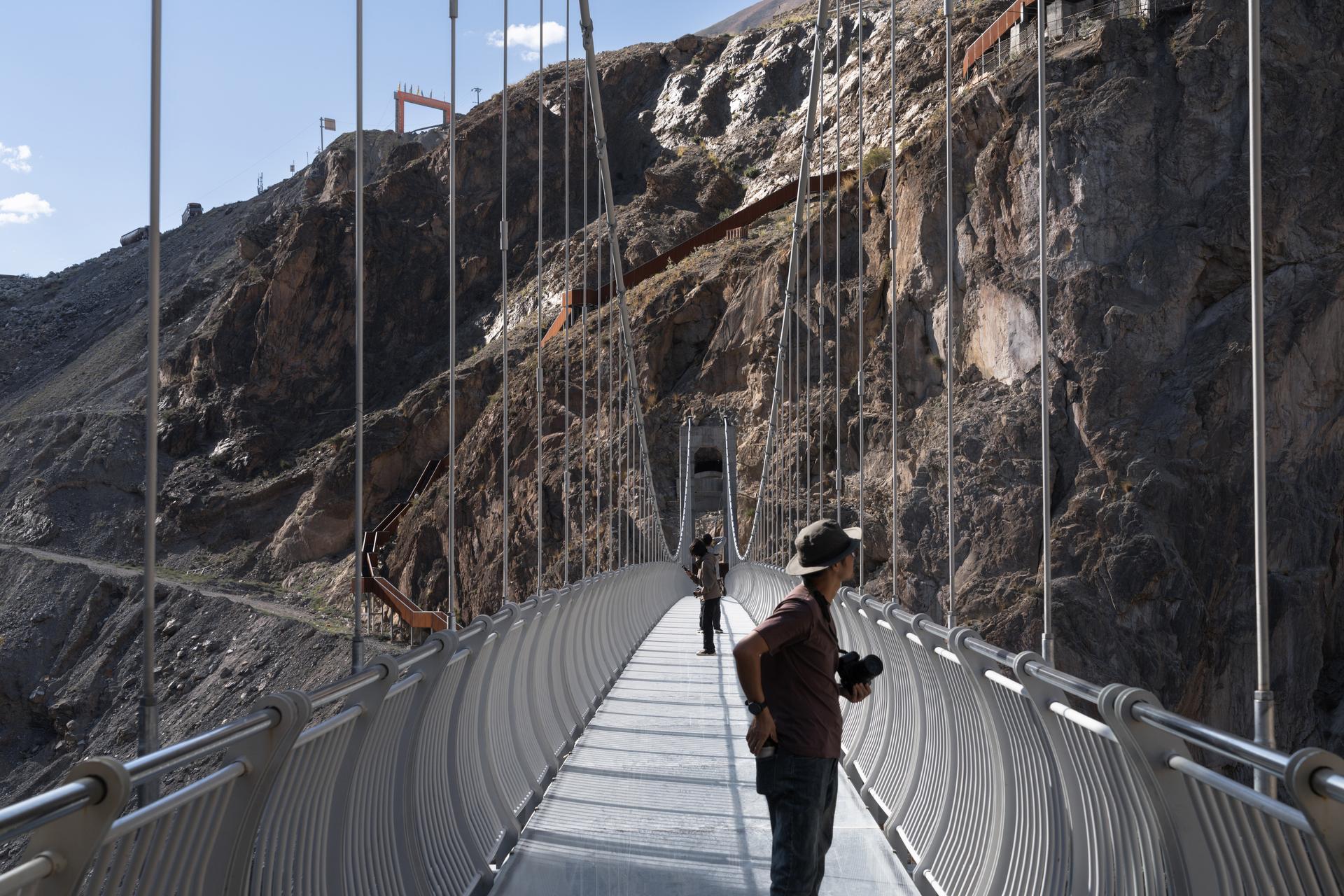 Nujiang River 72 Turns Canyon Scenic Area - image 21