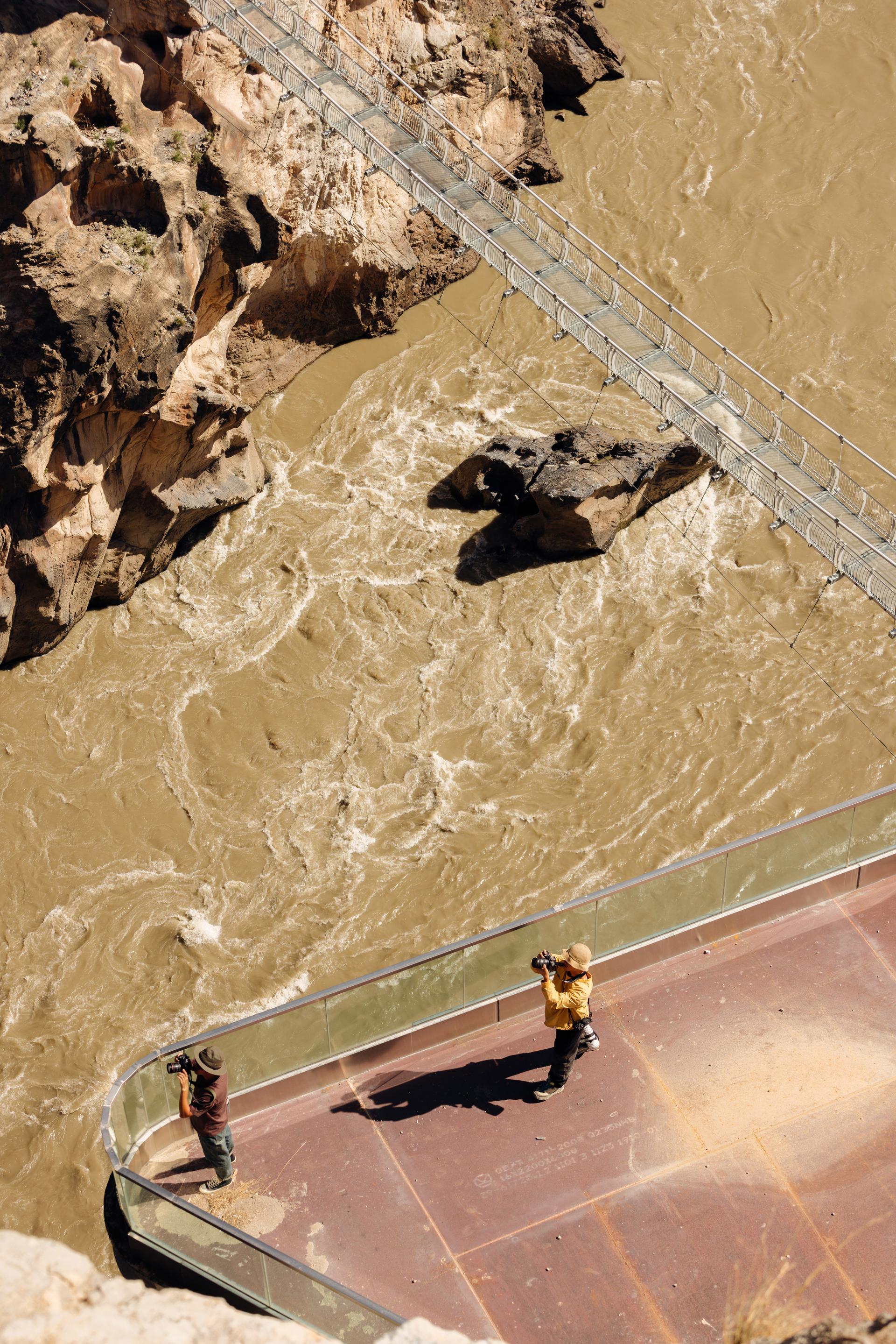 Nujiang River 72 Turns Canyon Scenic Area - image 39