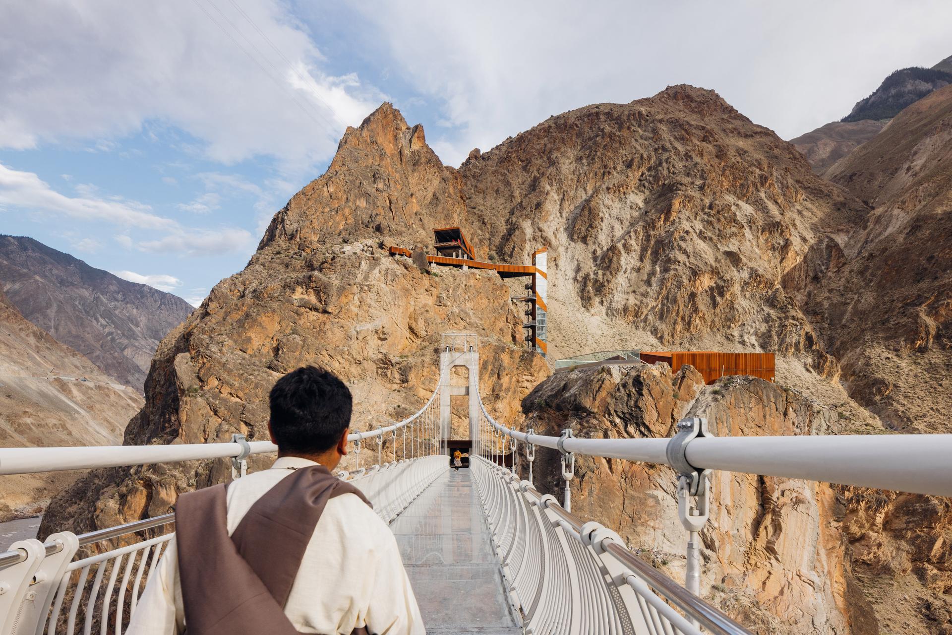 Nujiang River 72 Turns Canyon Scenic Area - image 46