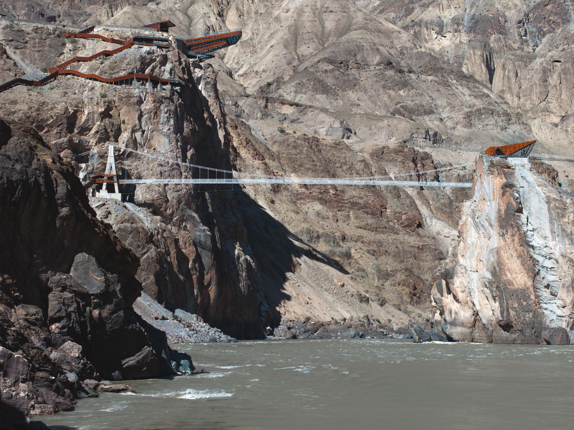 Nujiang River 72 Turns Canyon Scenic Area - image 48