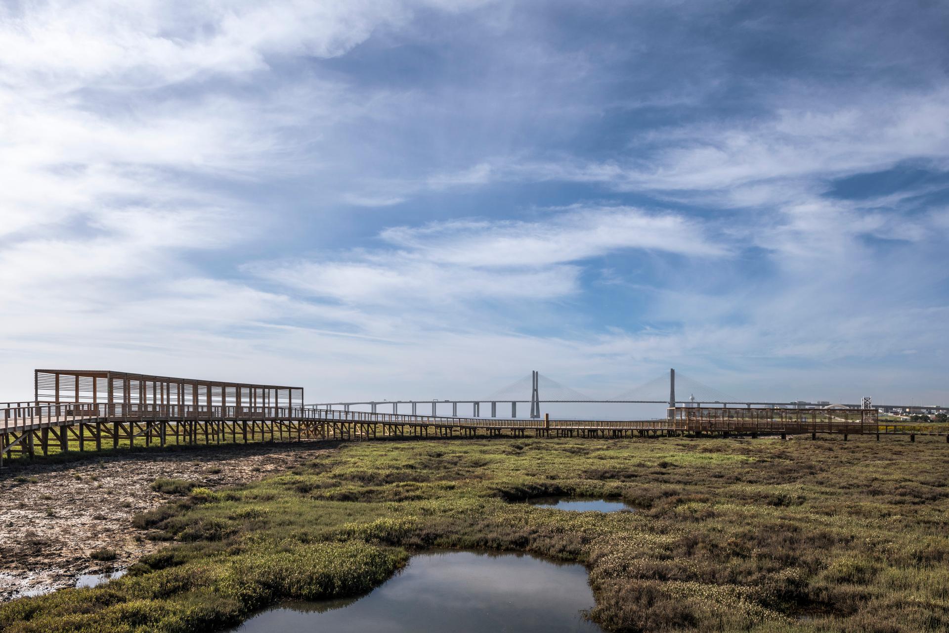 Loures Riverfront - image 20