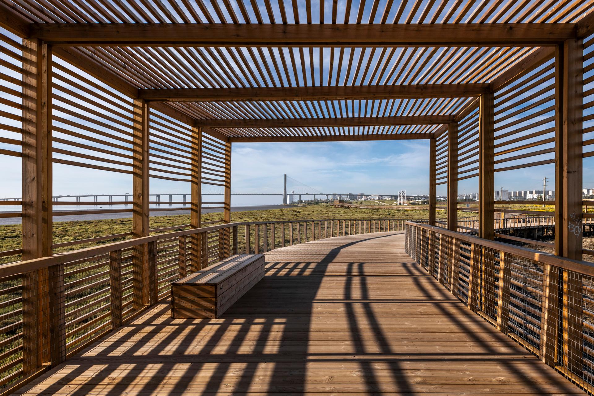 Loures Riverfront - image 21