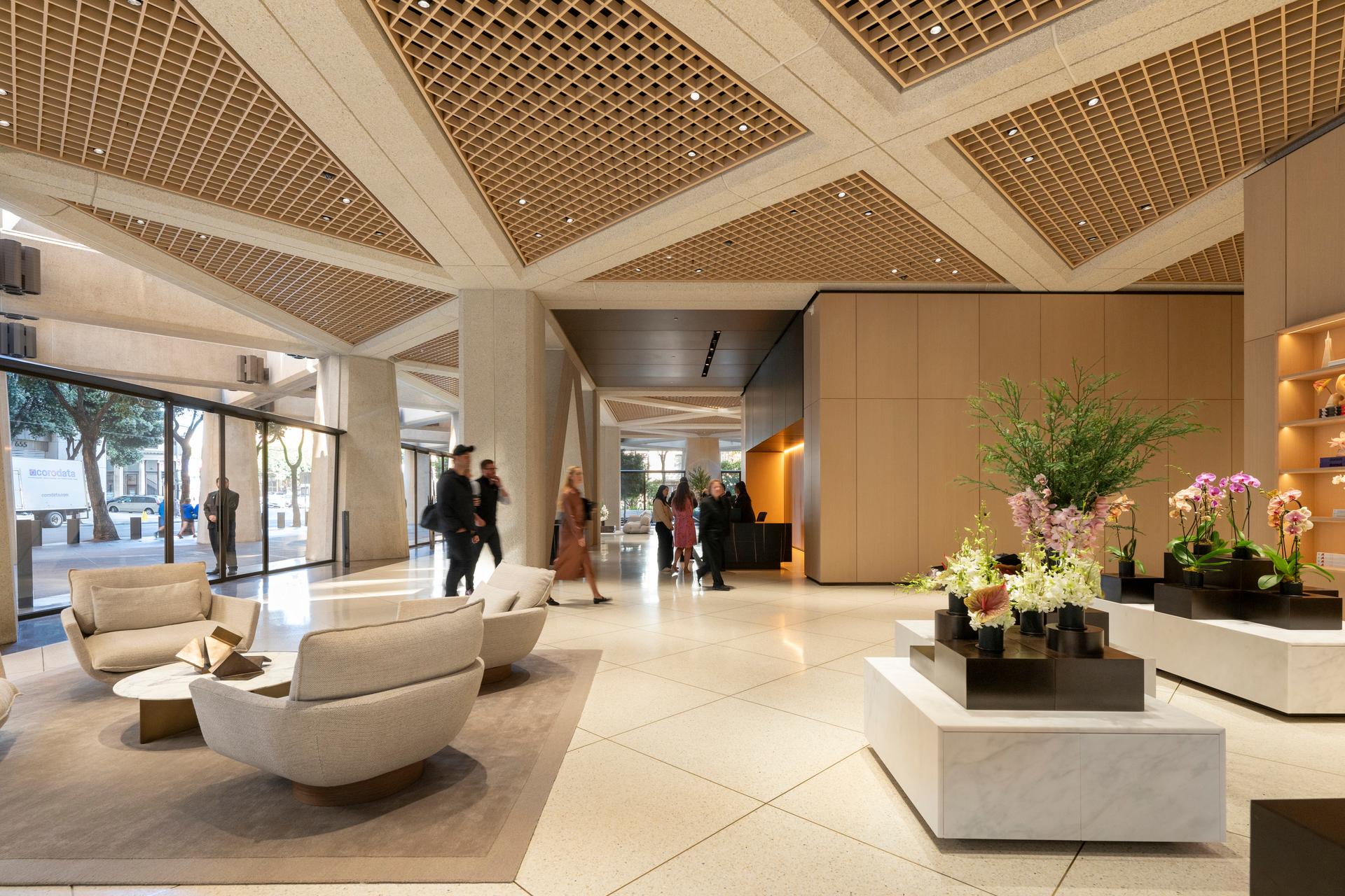 Transamerica Pyramid Center - image 4