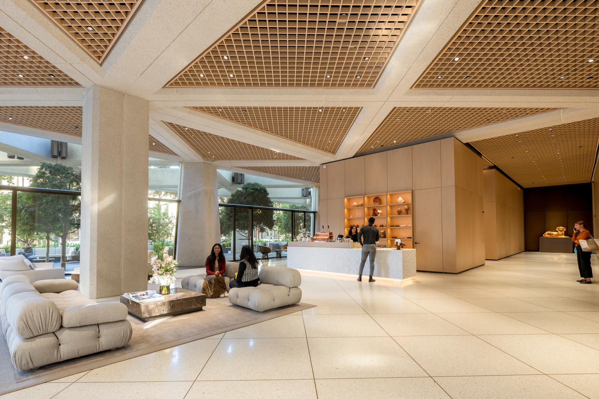 Transamerica Pyramid Center - image 12