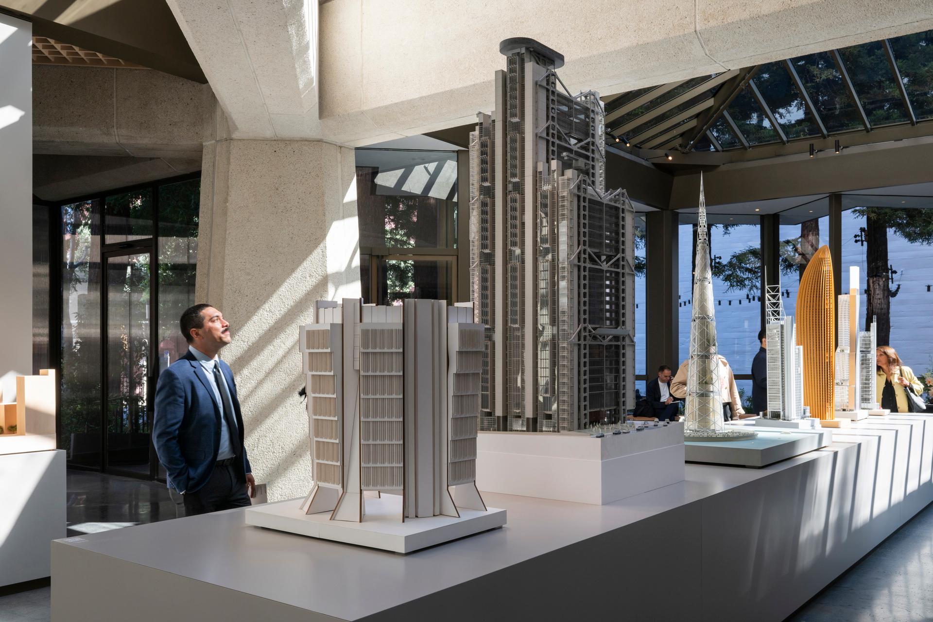 Transamerica Pyramid Center - image 18