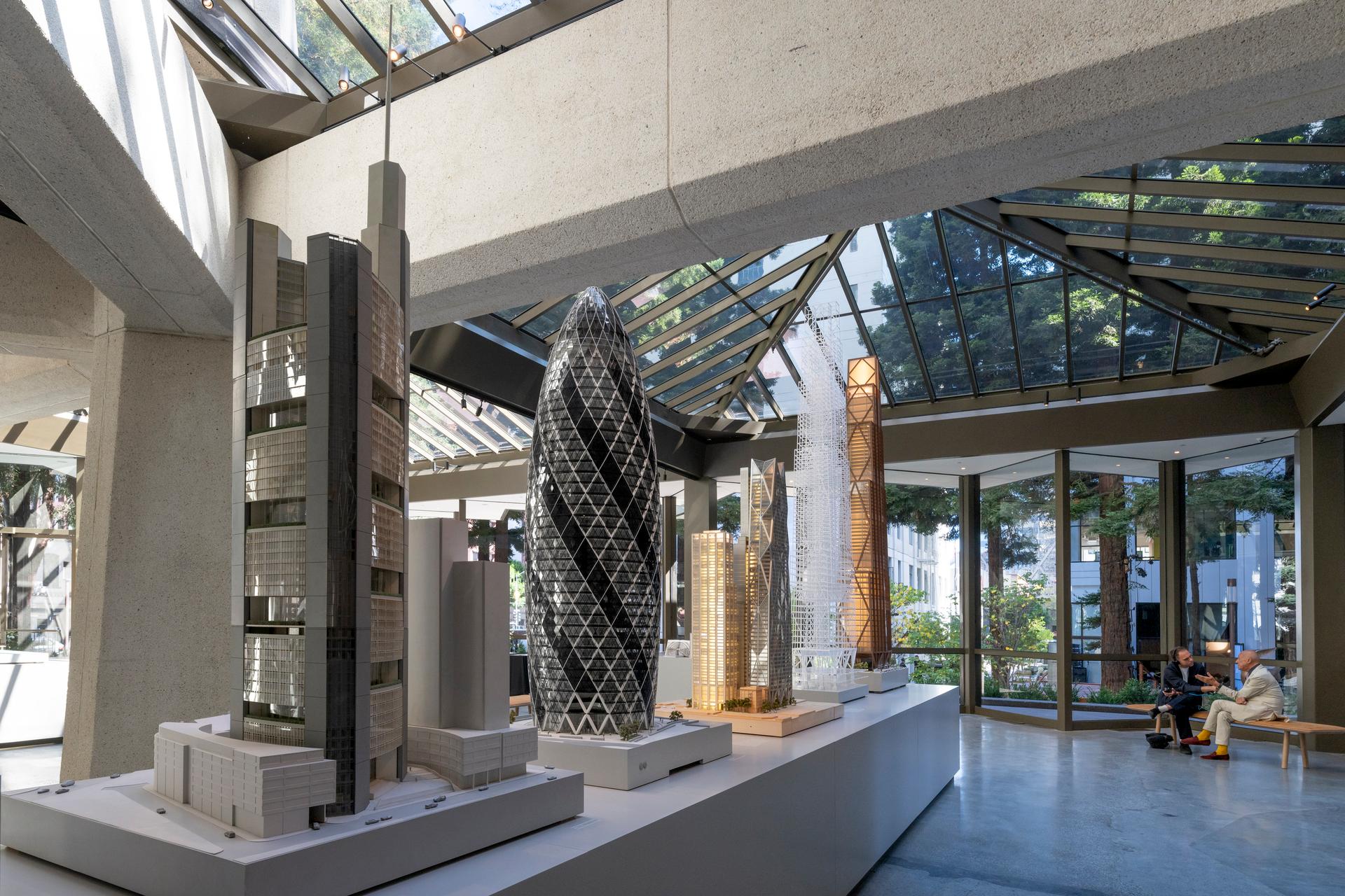 Transamerica Pyramid Center - image 21