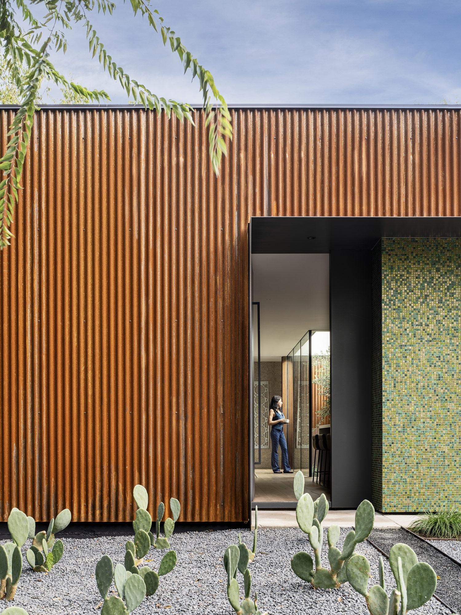 Stealth House - image 3