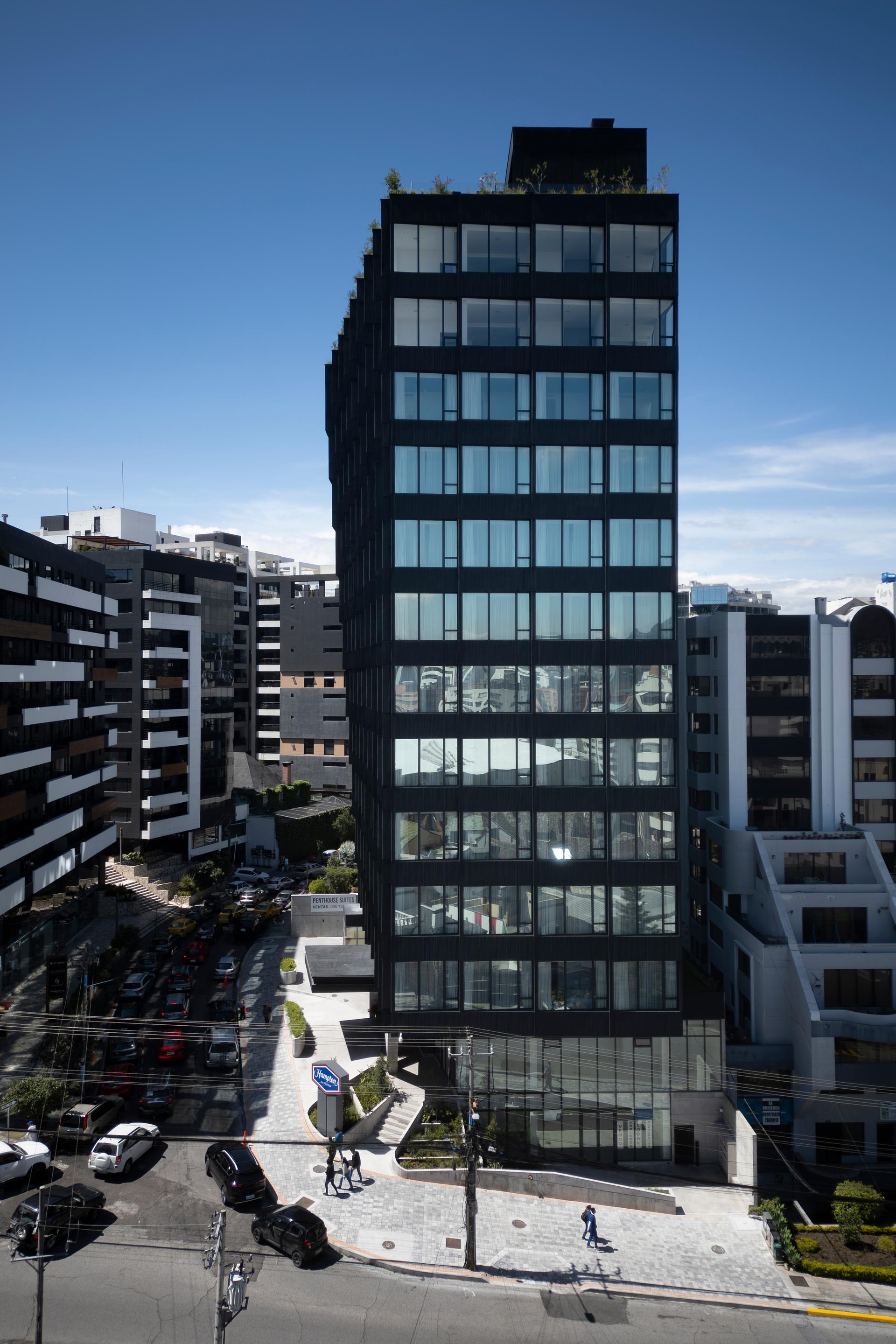 Hampton by Hilton Carolina Park & Zenith Penthouse Suites - image 7