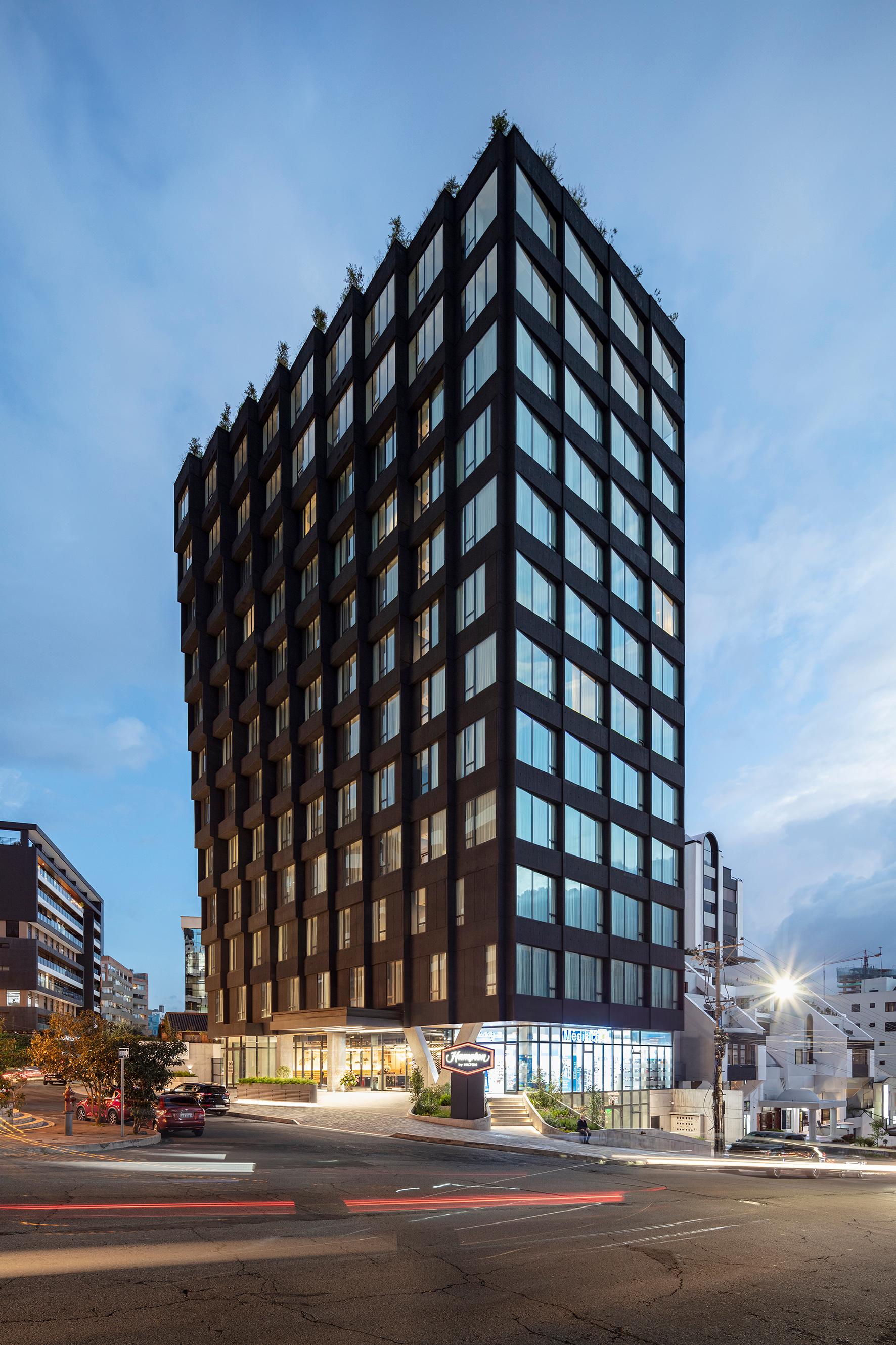 Hampton by Hilton Carolina Park & Zenith Penthouse Suites - image 12