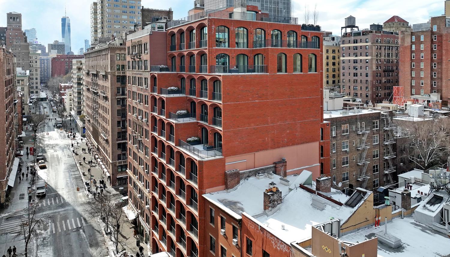 64 University Place - image 13