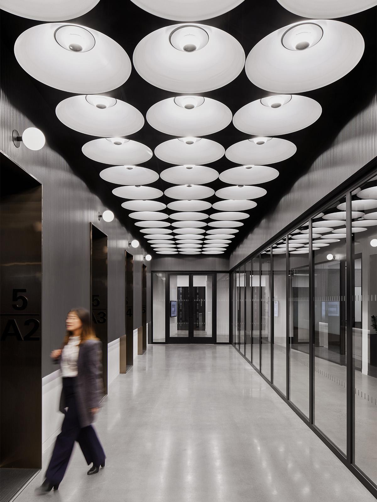 HSBC, New York - image 10
