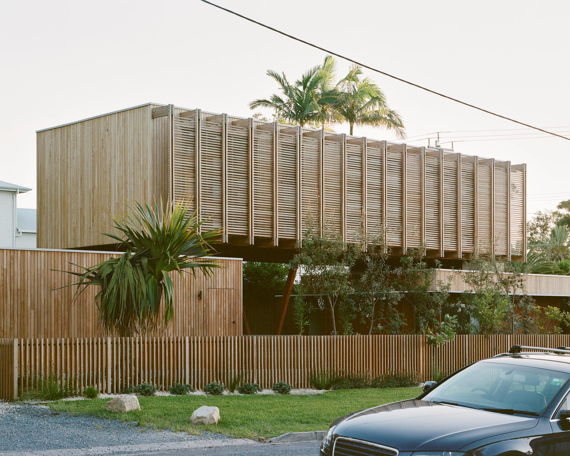 Bangalow Road House - image 8