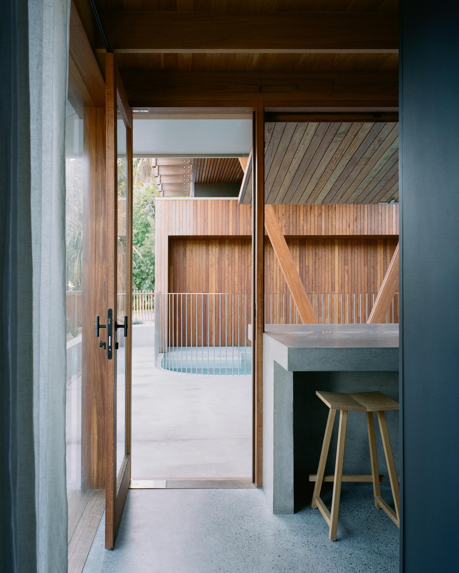 Bangalow Road House - image 16