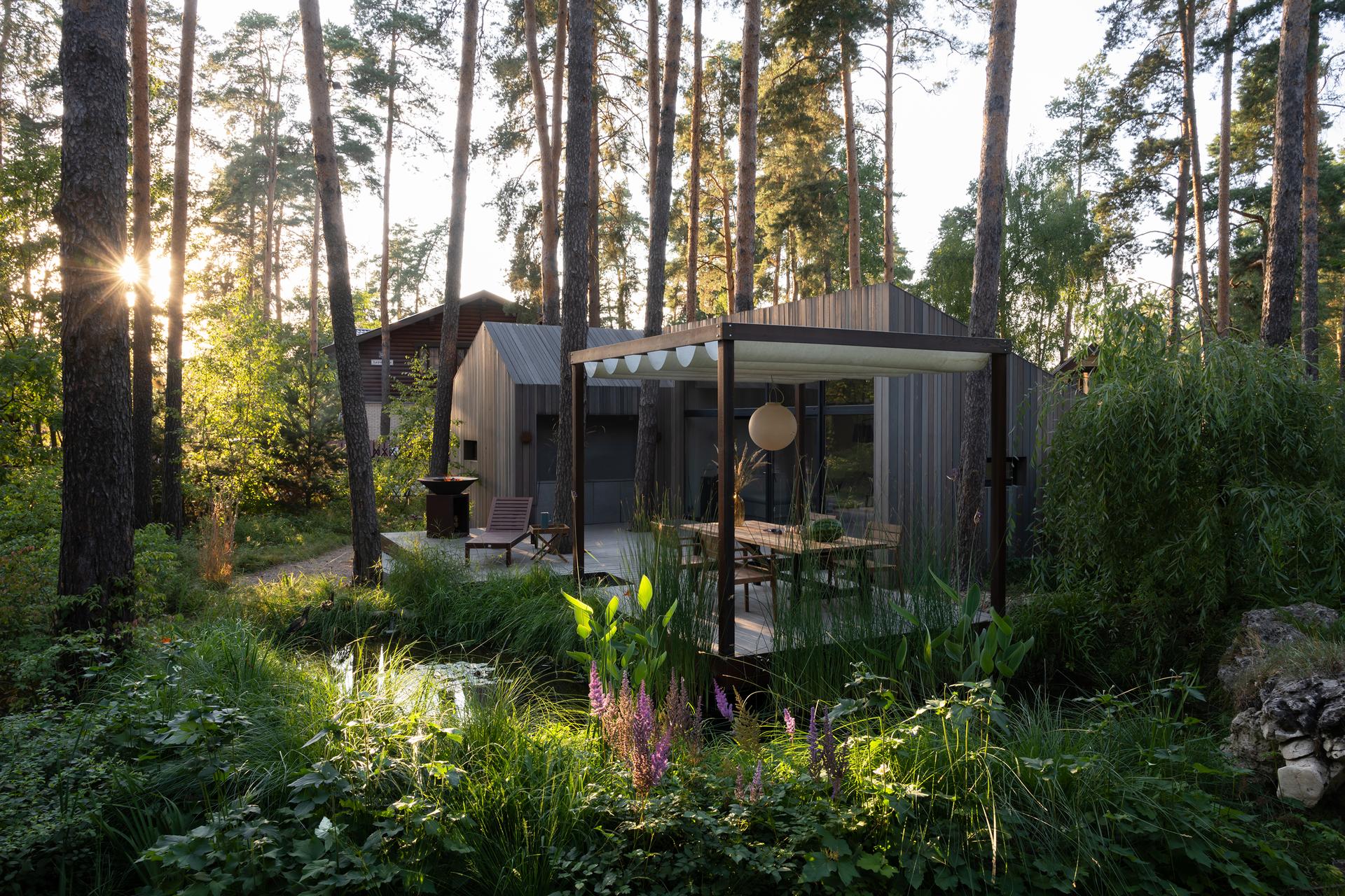 Summer Patio - image 2