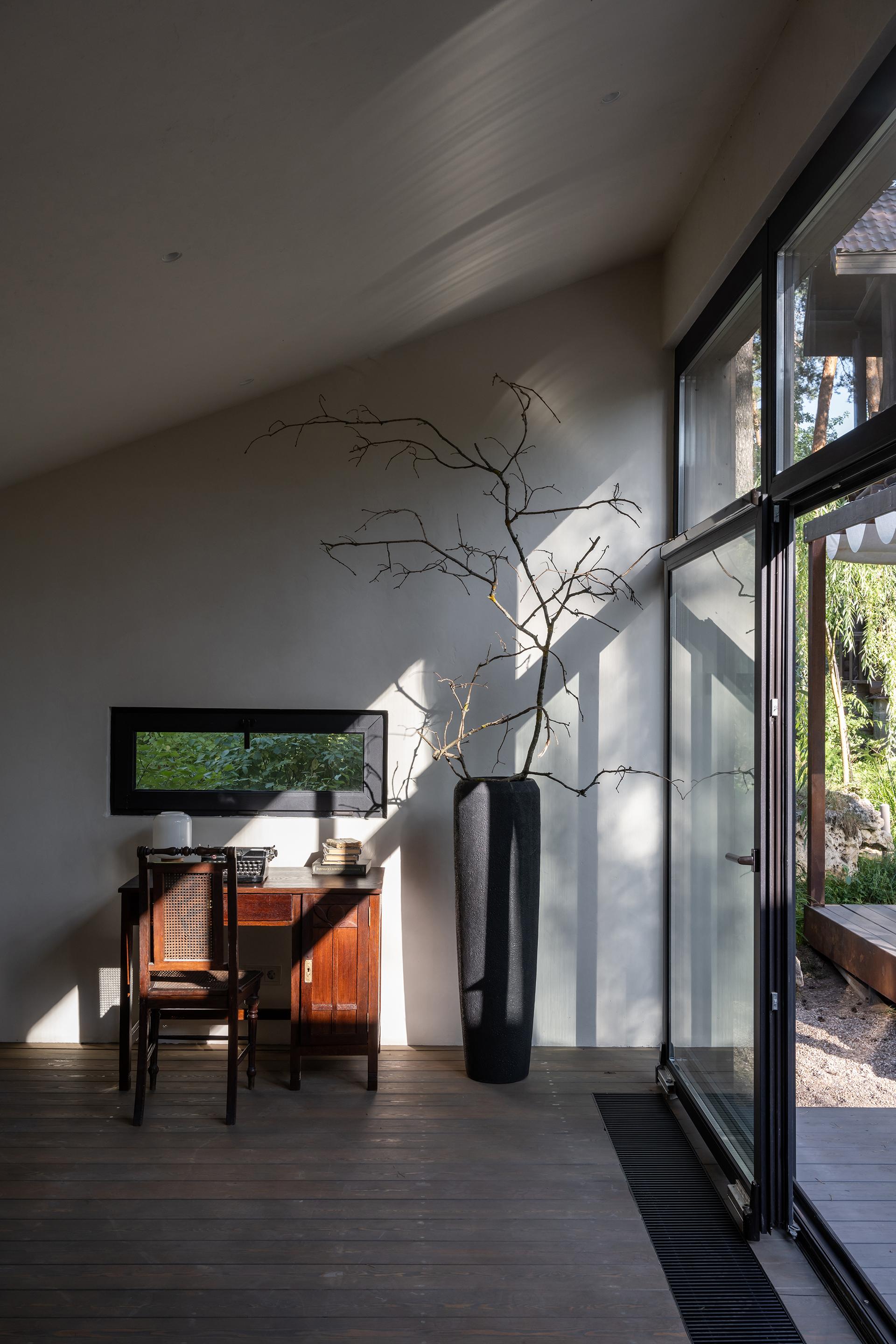 Summer Patio - image 9