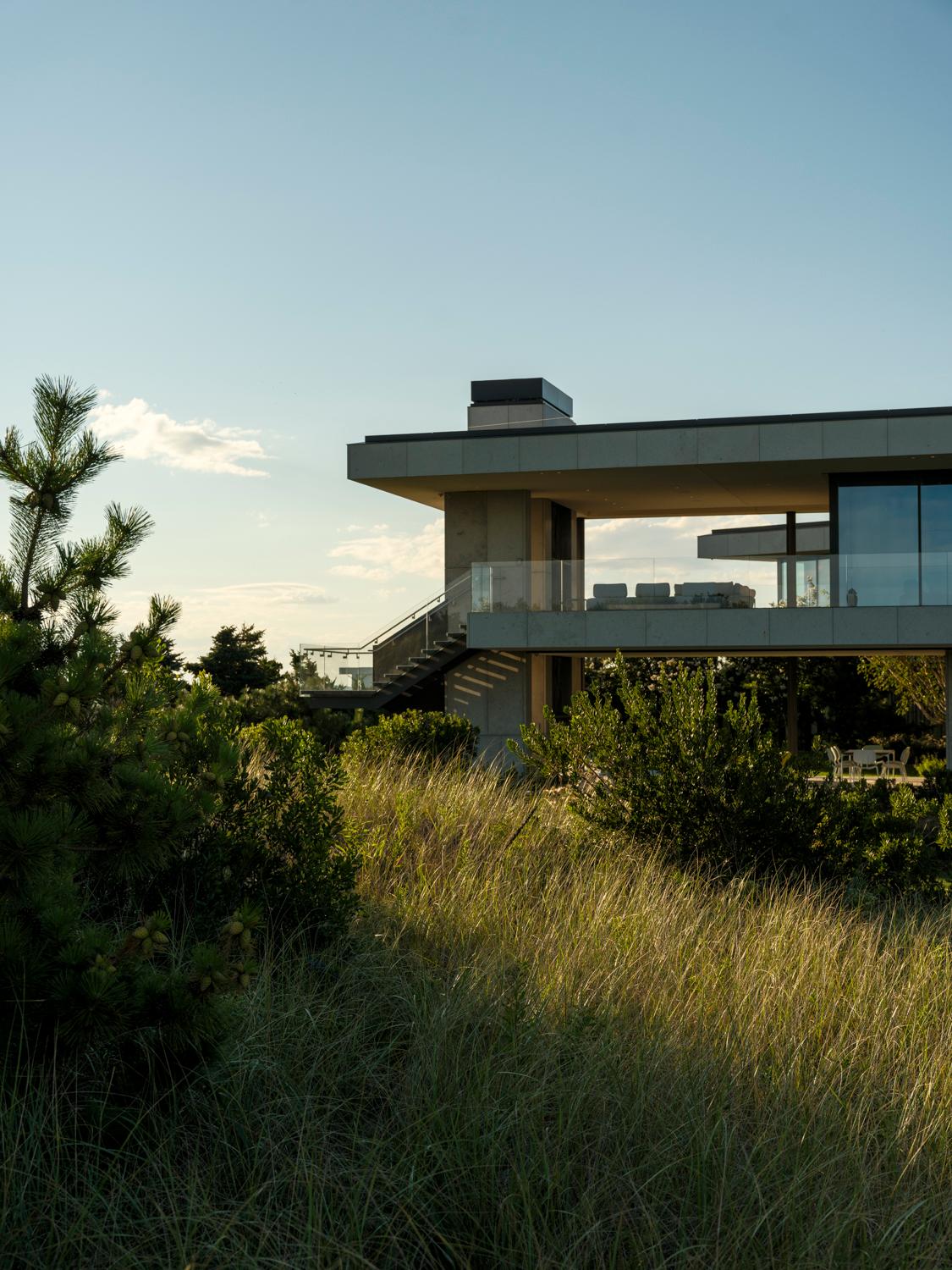Meadow Lane Residence - image 2