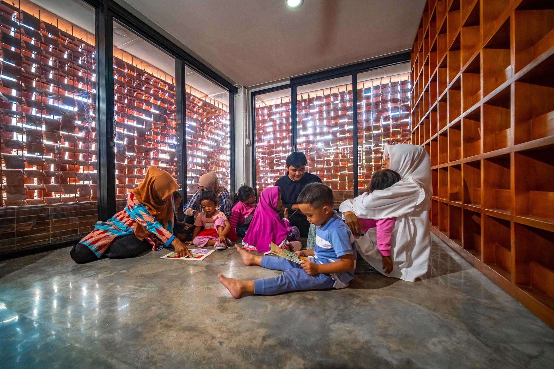 Microlibrary Pringwulung - image 19