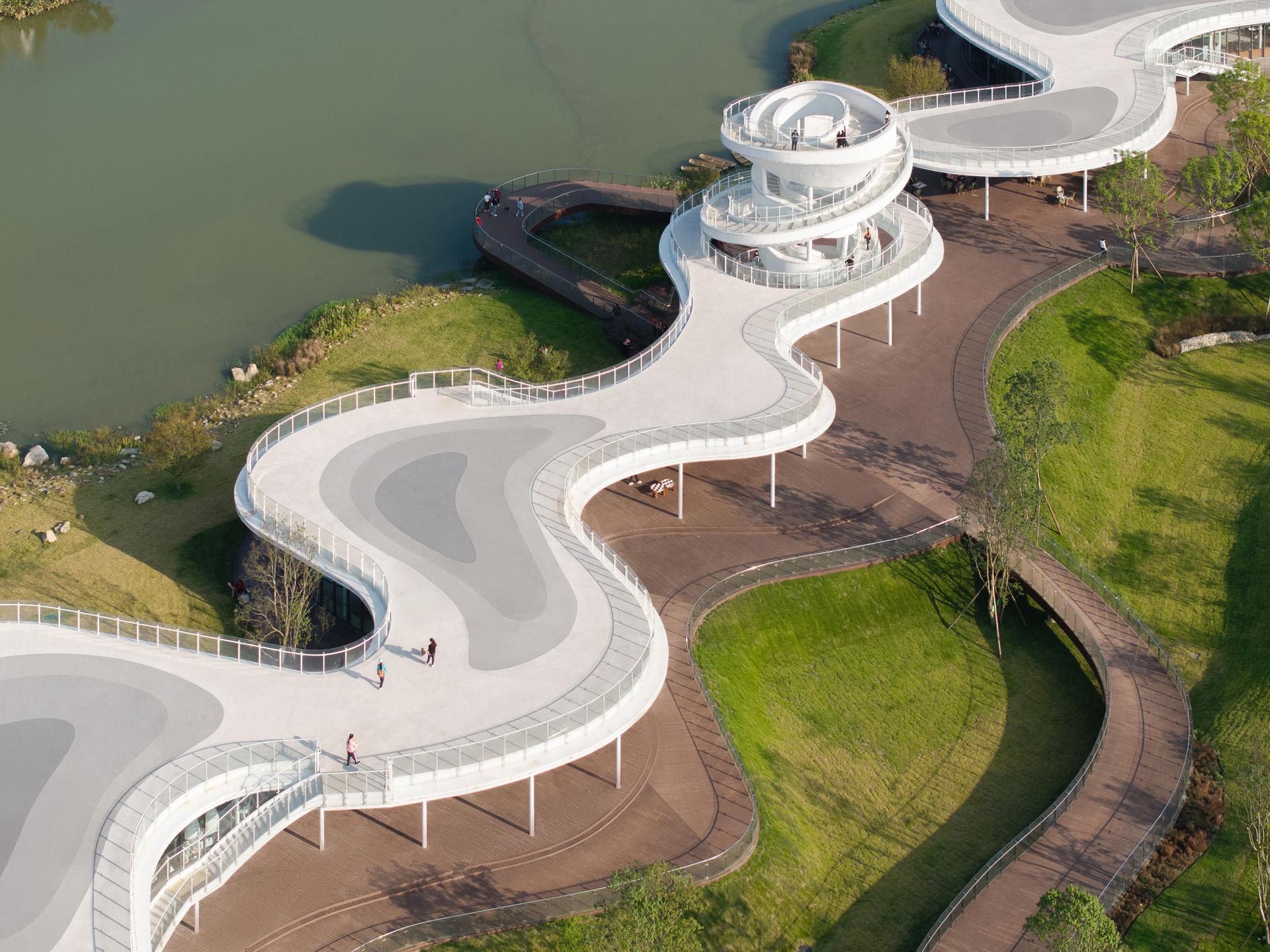Lujiatan Wetland Park Commercial Service Center - image 18